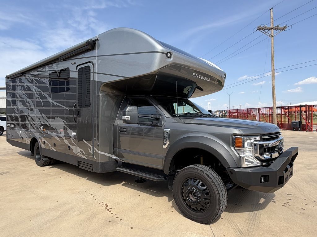 2023 Entegra ACCOLADE XT 32U RV