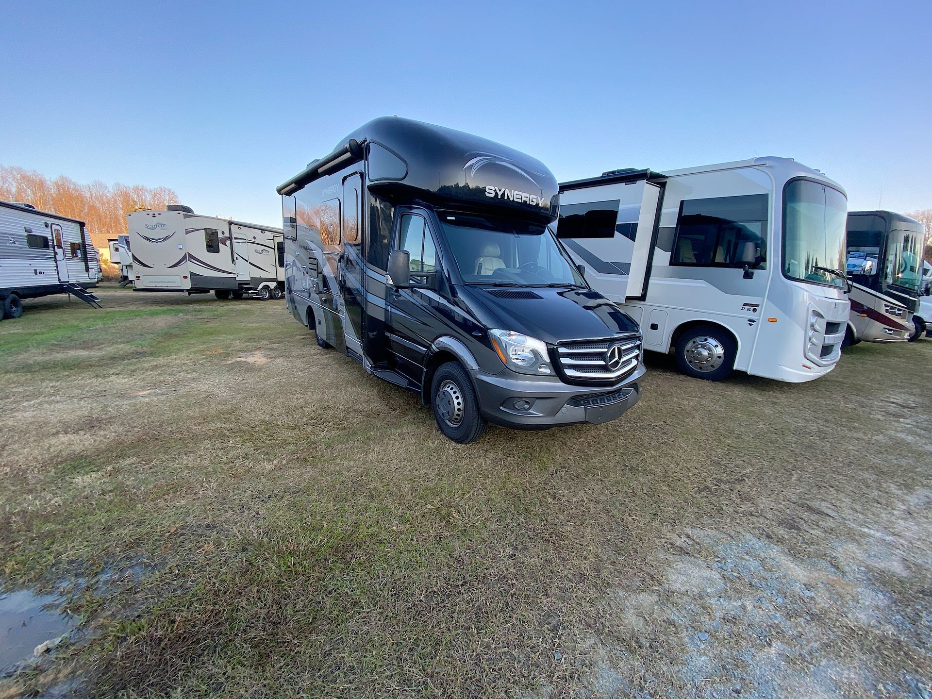 2017 Thor Motor Coach SYNERGY SP24 in benson NC