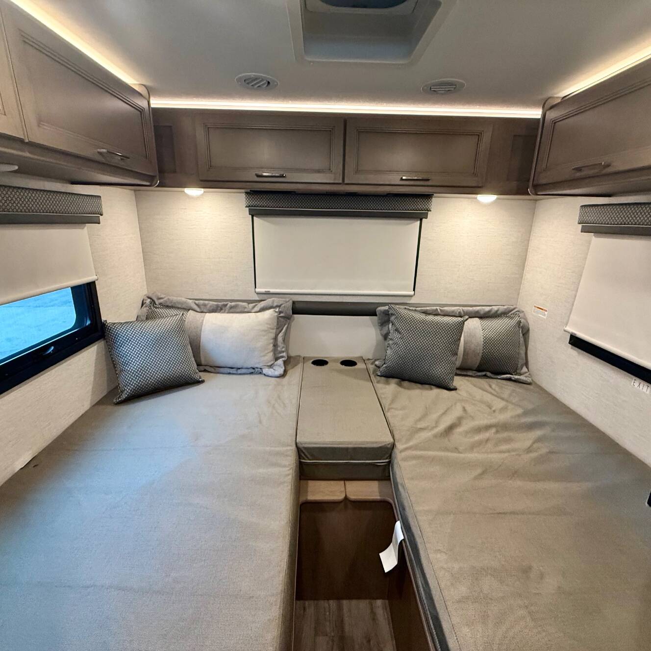 A photo of this 2026 Thor FREEDOM TRAVELER A24