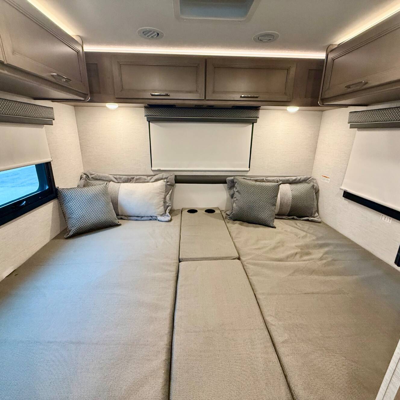 A photo of this 2026 Thor FREEDOM TRAVELER A24