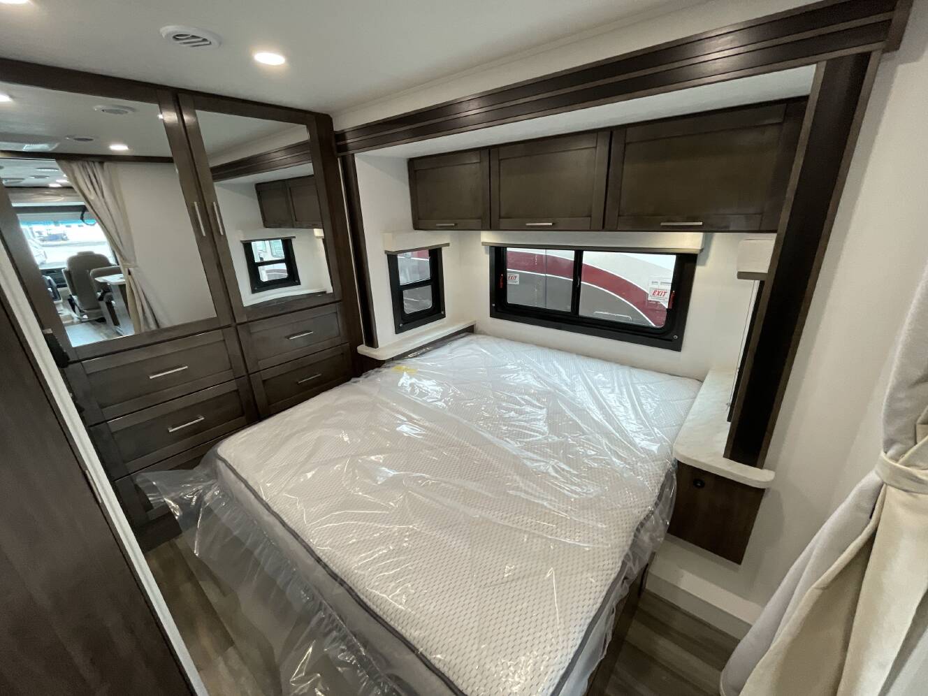 A photo of this 2026 Jayco ALANTE SE 27ASE