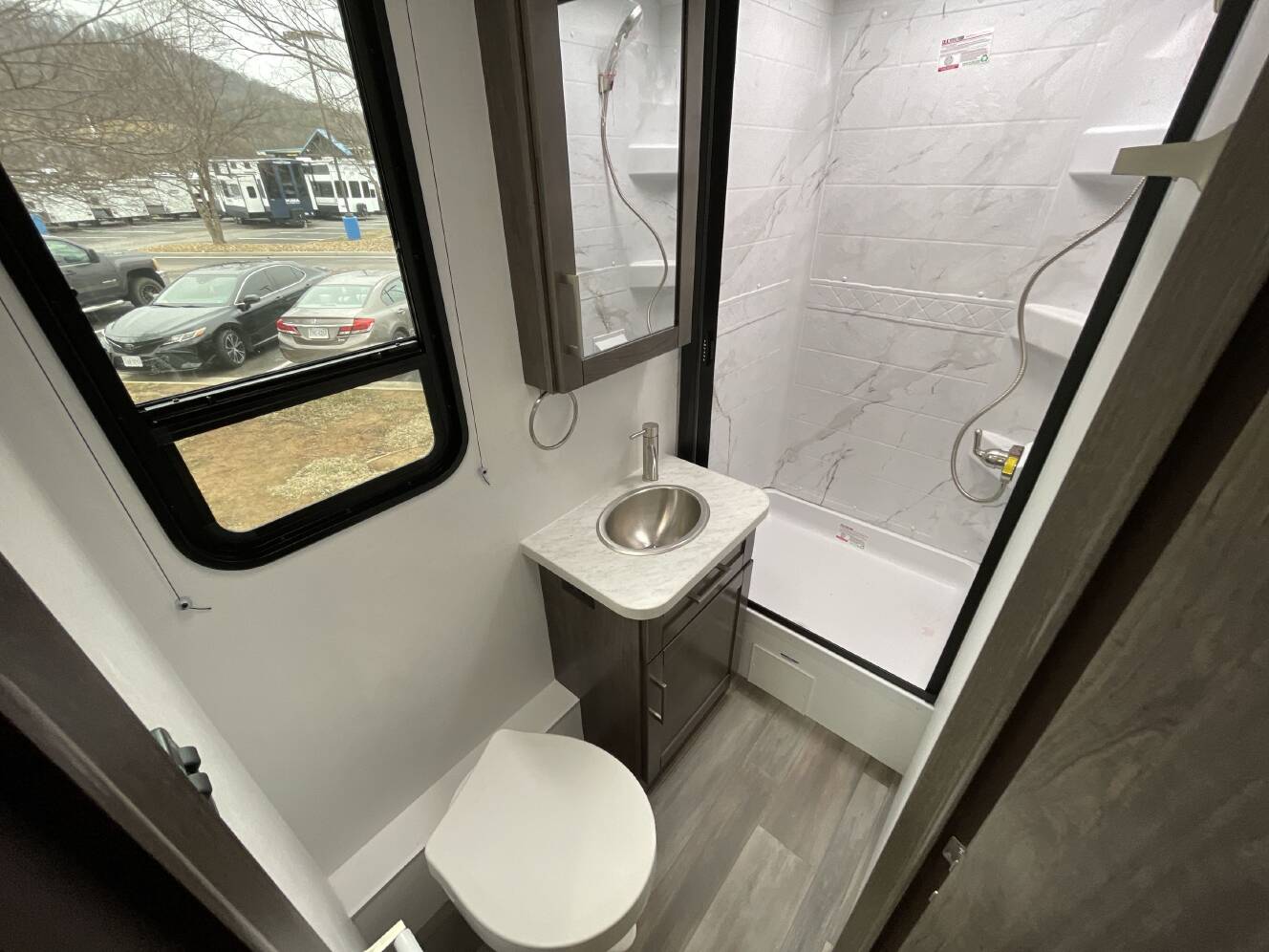 A photo of this 2026 Jayco ALANTE SE 27ASE