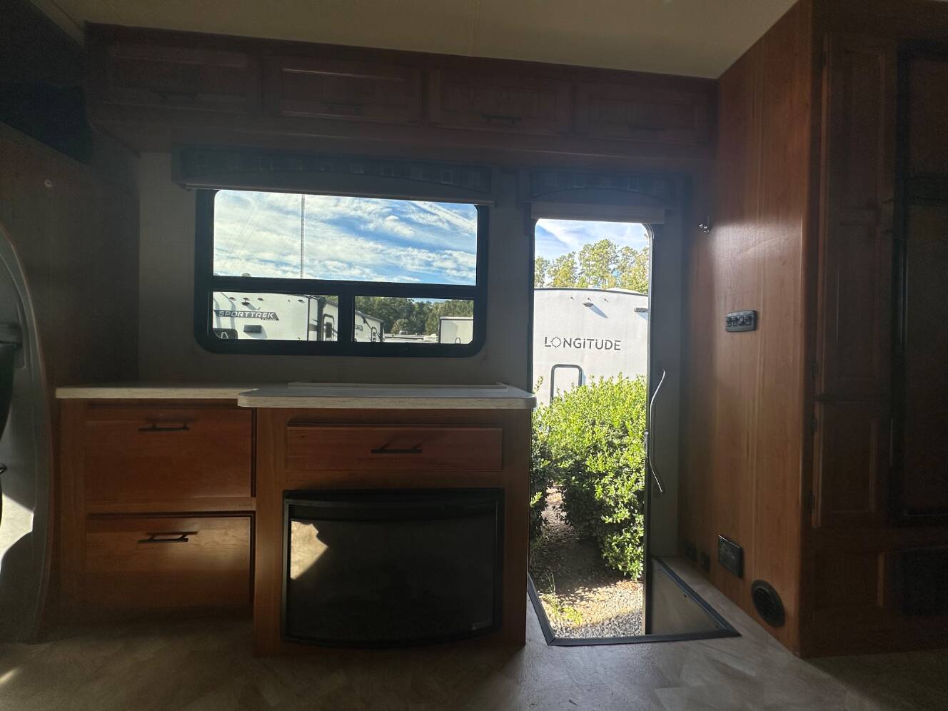 A photo of this 2017 Jayco MELBOURNE 24M
