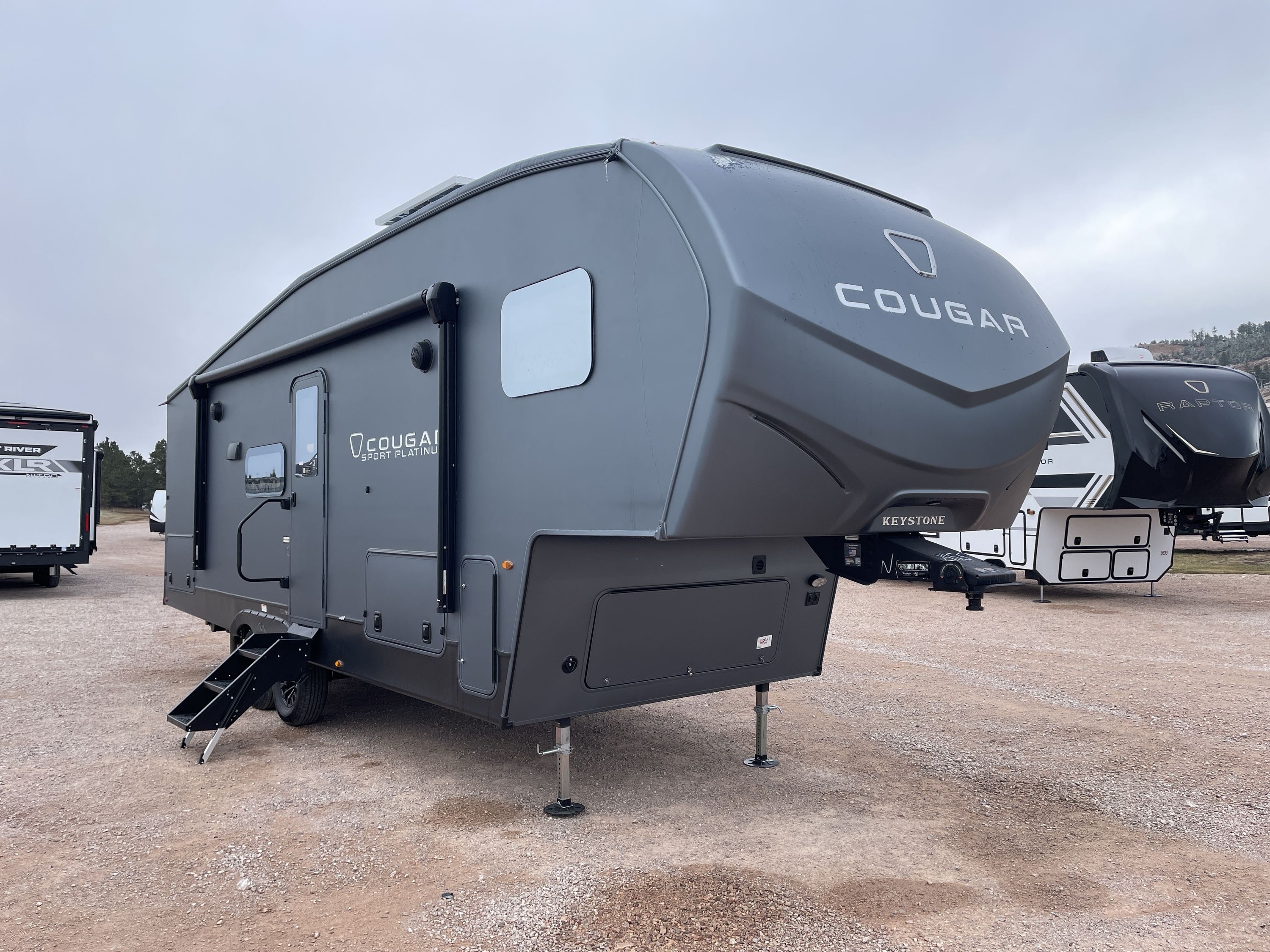 2026 Keystone COUGAR SPORT PLATINUM 2400RE in summerset SD