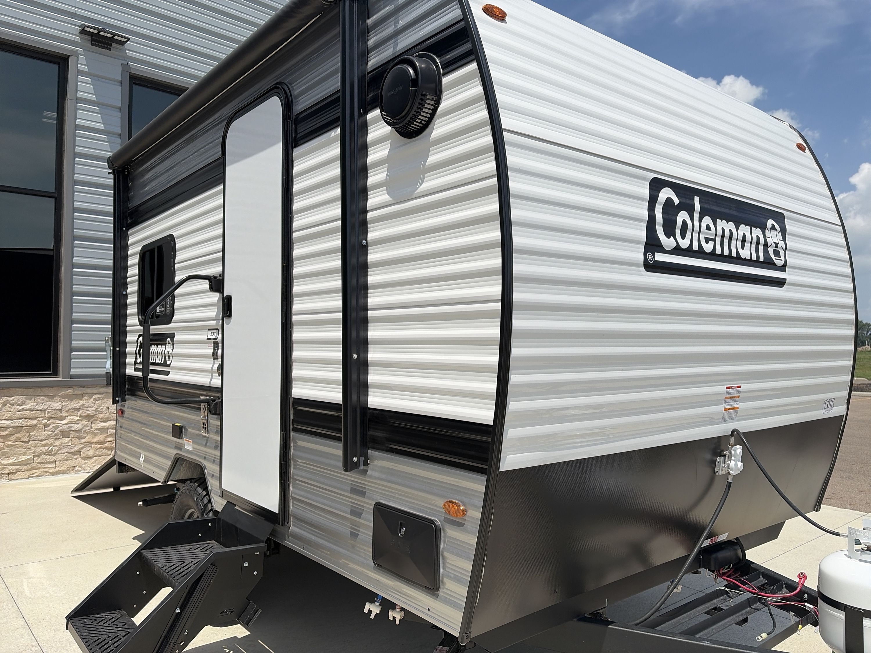 2027 Keystone COLEMAN 13T in sunbury OH