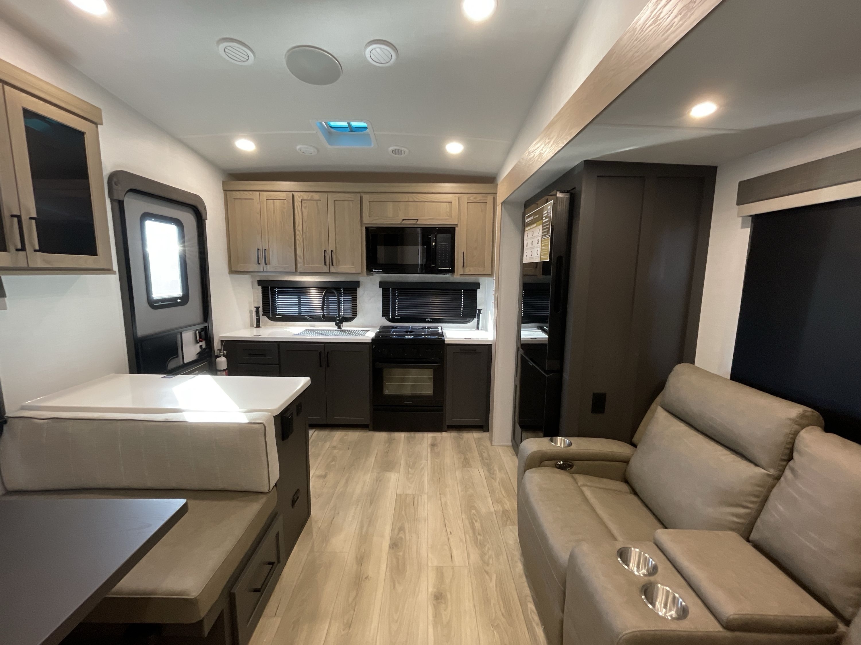 2026 Forest River ROCKWOOD SIGNATURE 282RK in sherwood AR