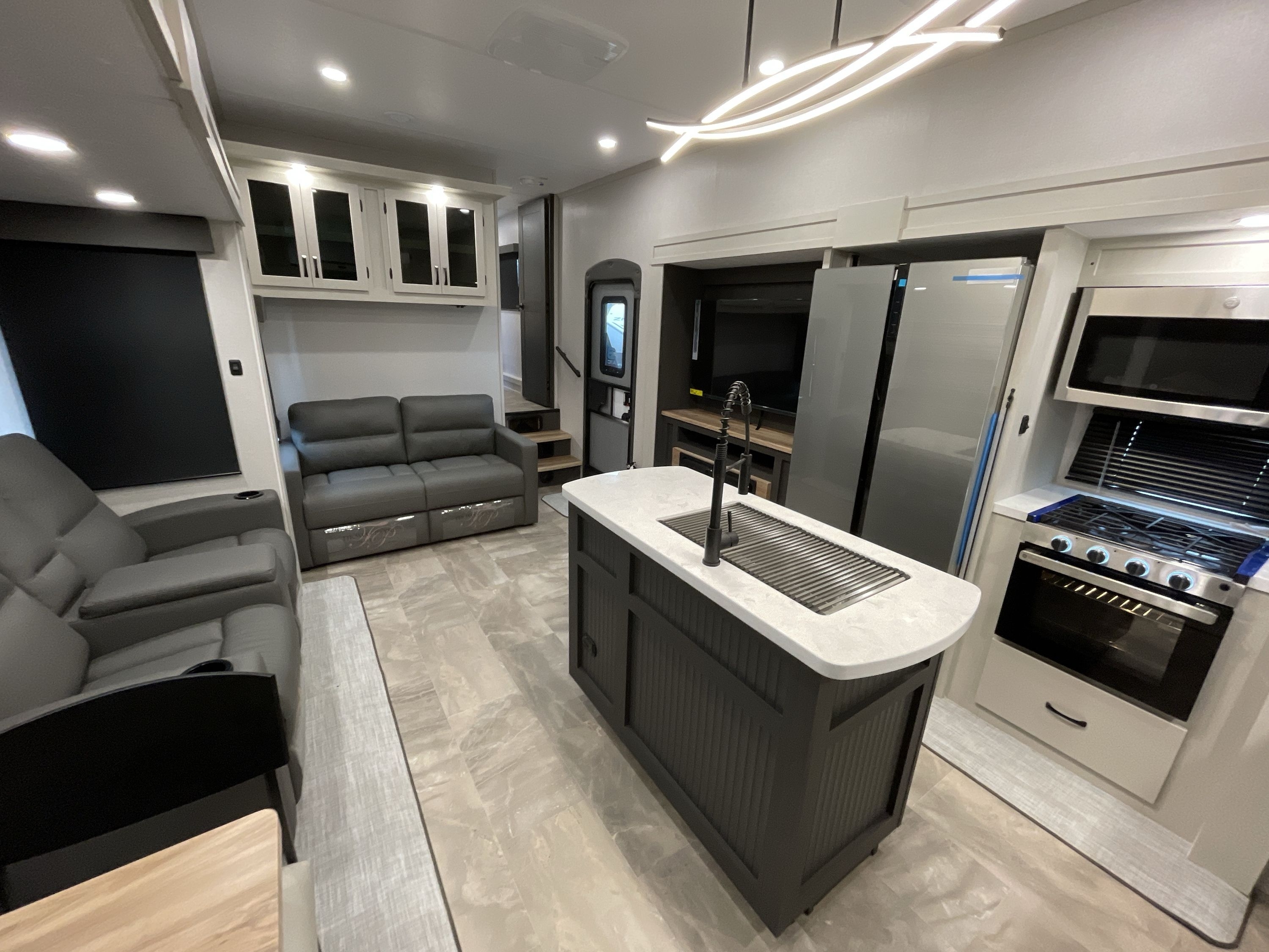 2026 Coachmen CHAPARRAL 381DBL in deforest WI