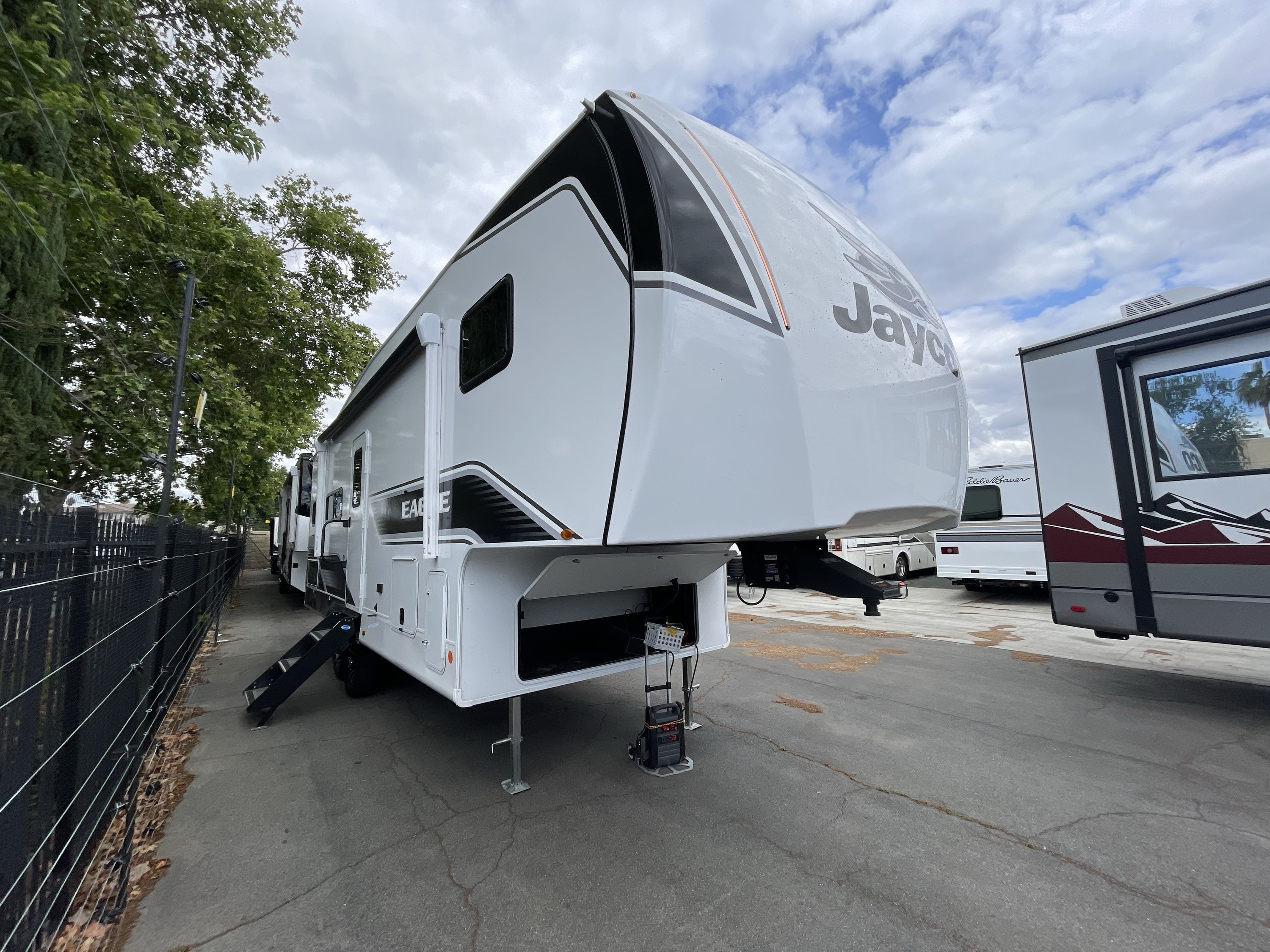 2026 Jayco EAGLE SLE 24MLE in riverside CA