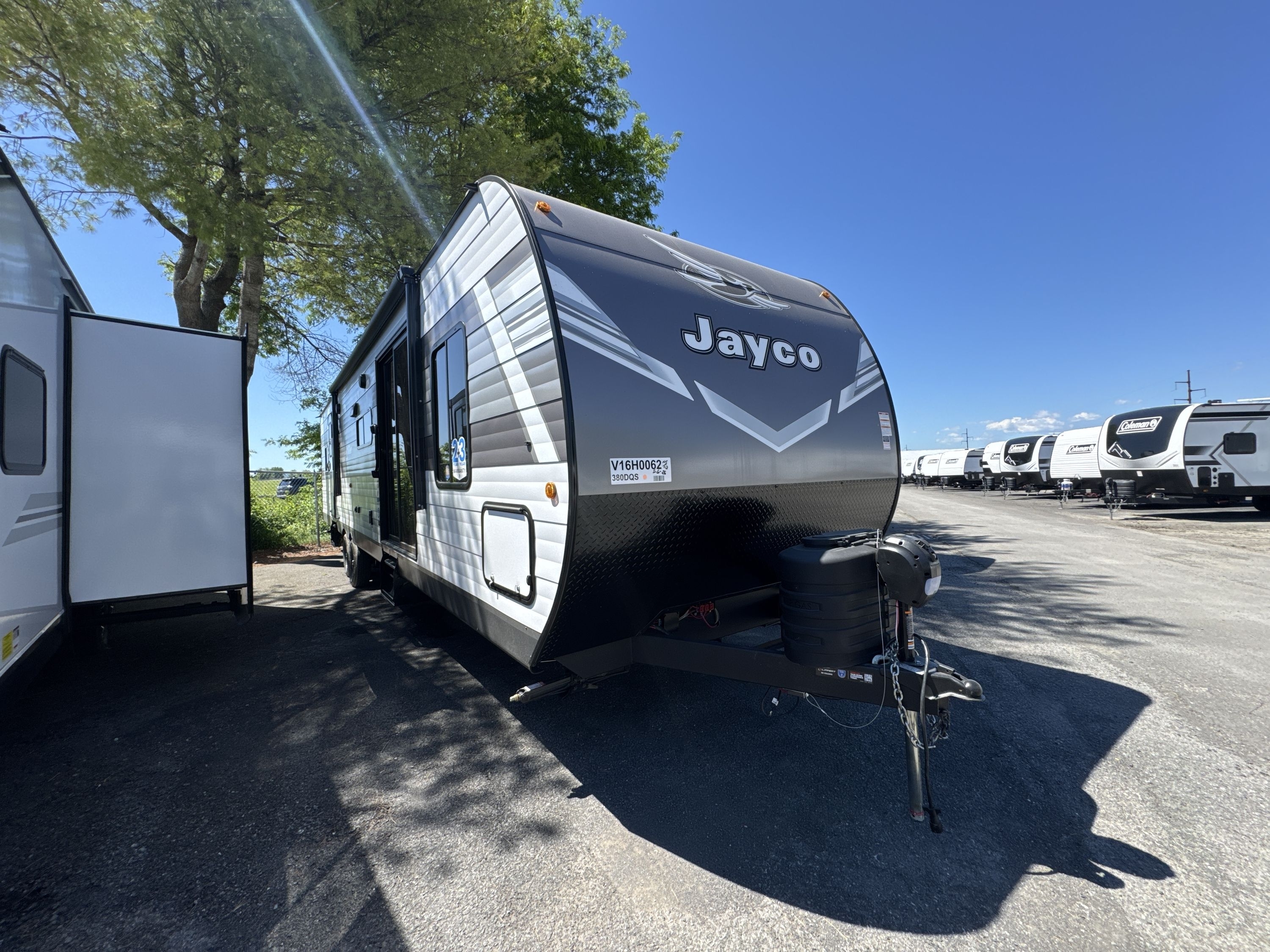 2027 Jayco JAY FLIGHT 380DQS in kingston NY