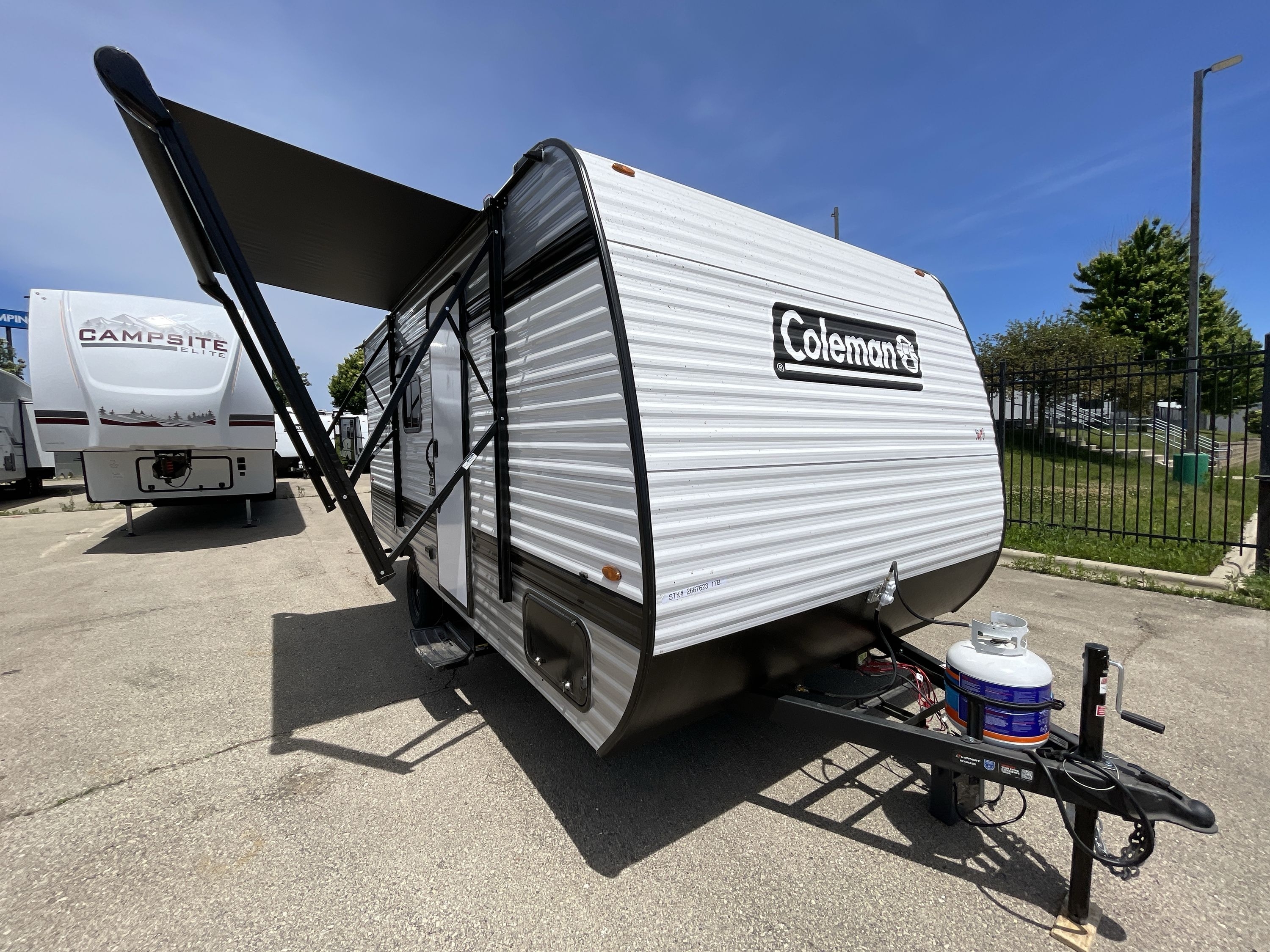 2027 Keystone COLEMAN 17B in deforest WI