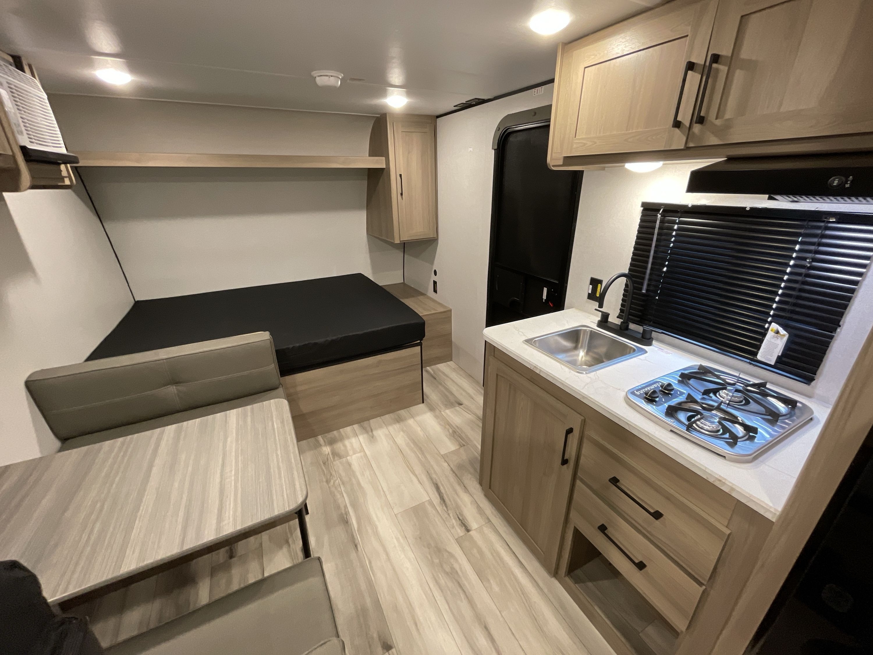 2027 Keystone COLEMAN 17B in deforest WI