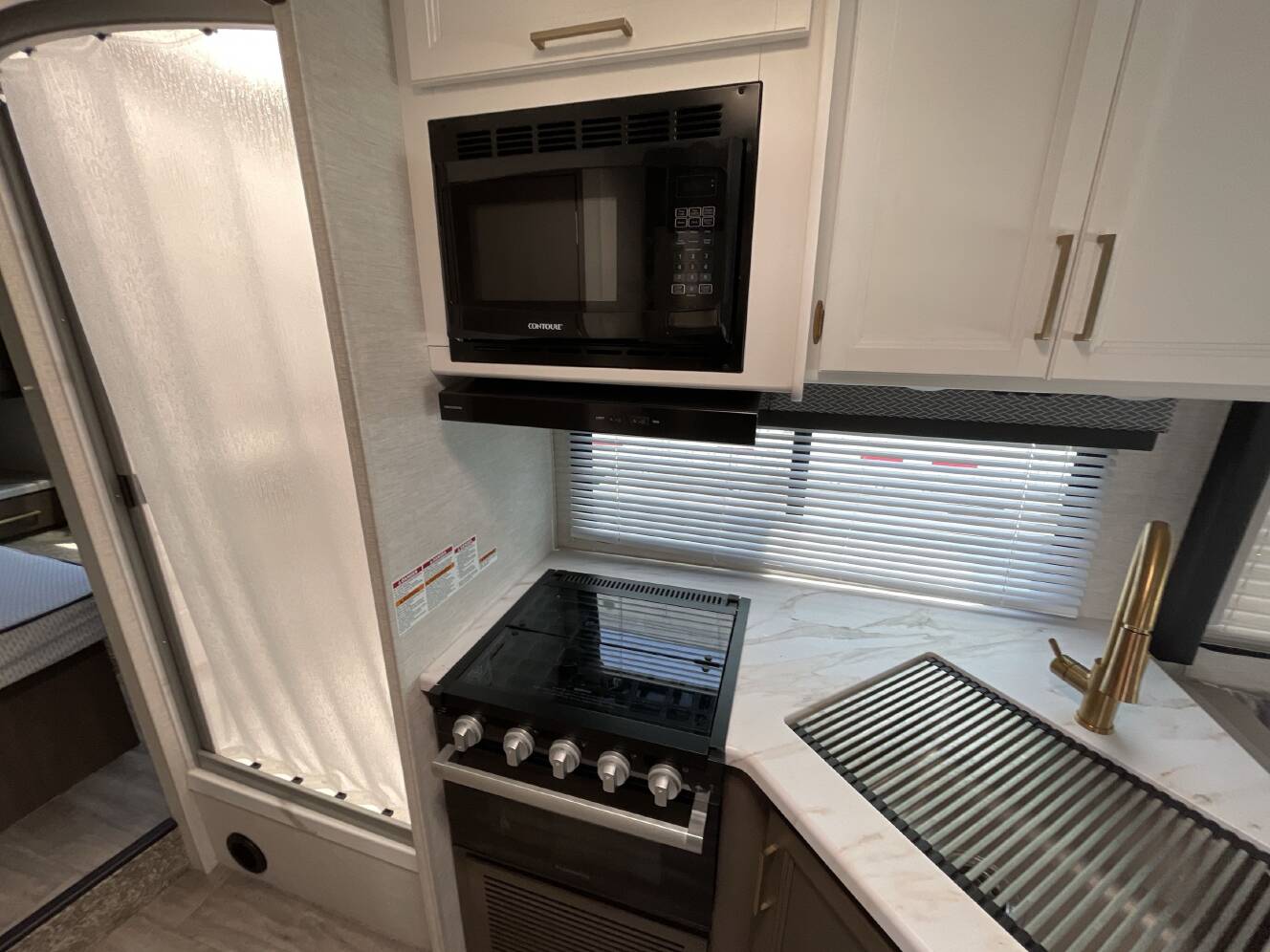 A photo of this 2024 Thor FOUR WINDS 28A