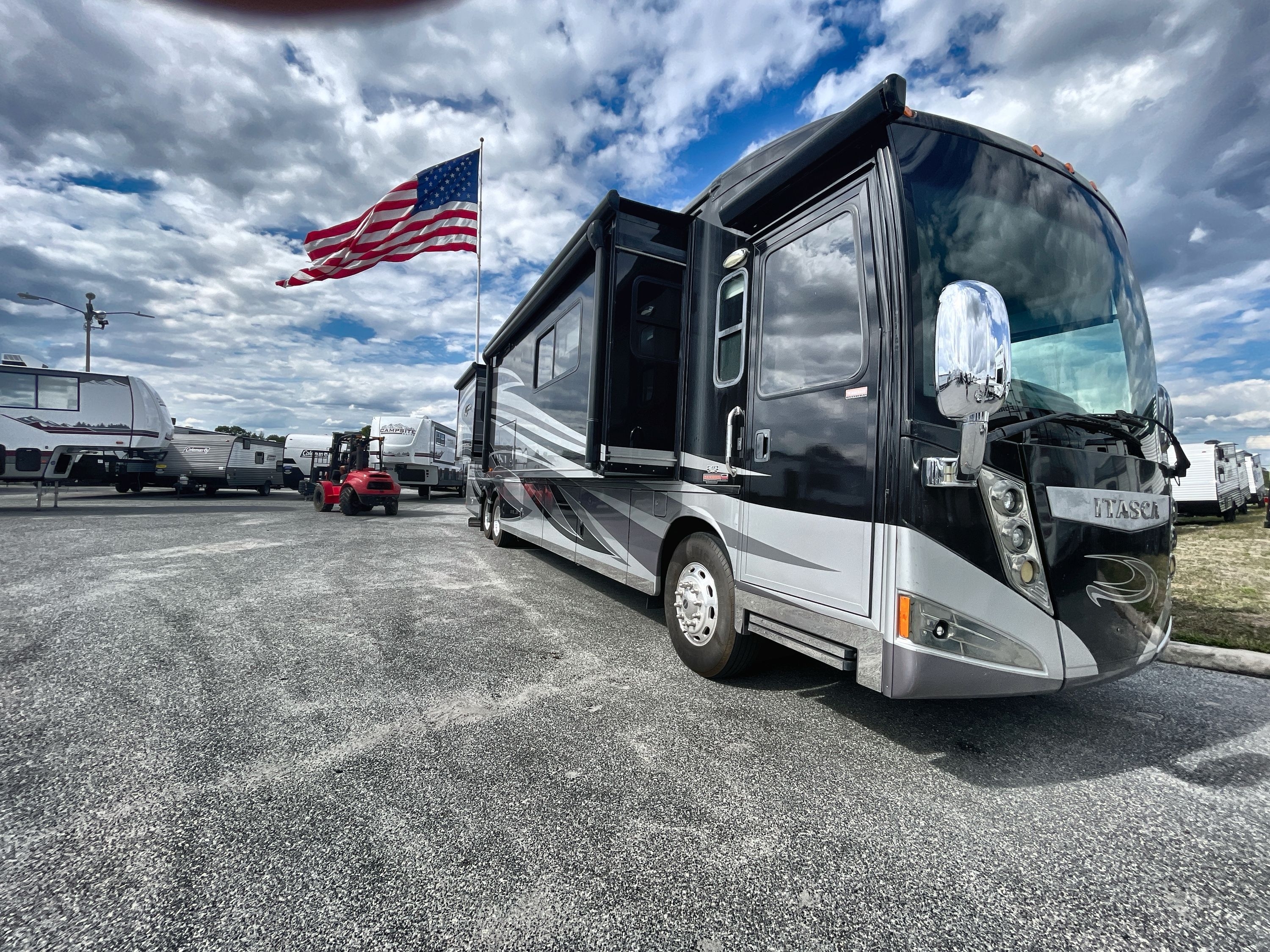 2014 Itasca ELLIPSE 42QD in summerfield FL