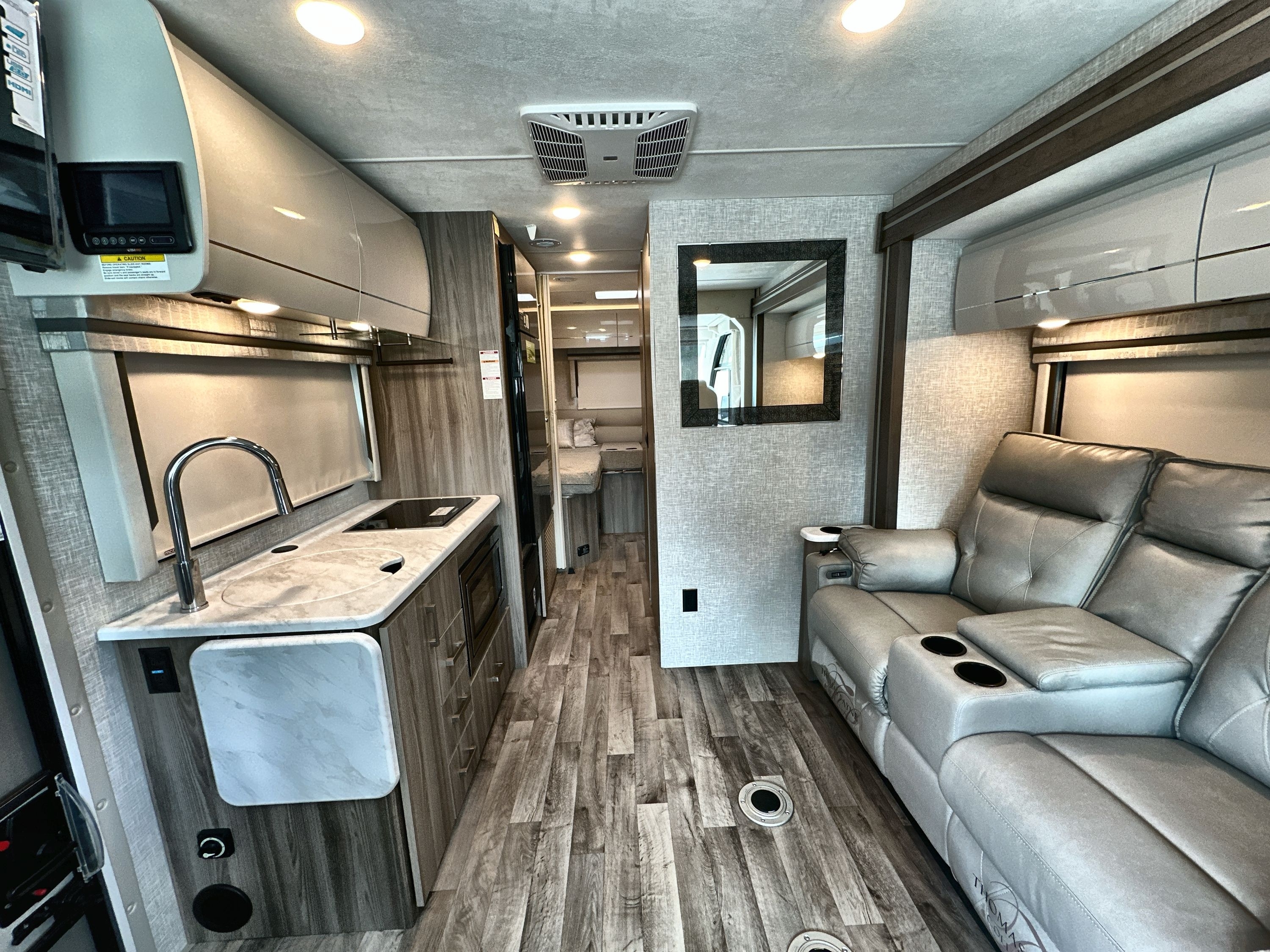 2025 Thor VEGAS 24.1 in houghton lake MI