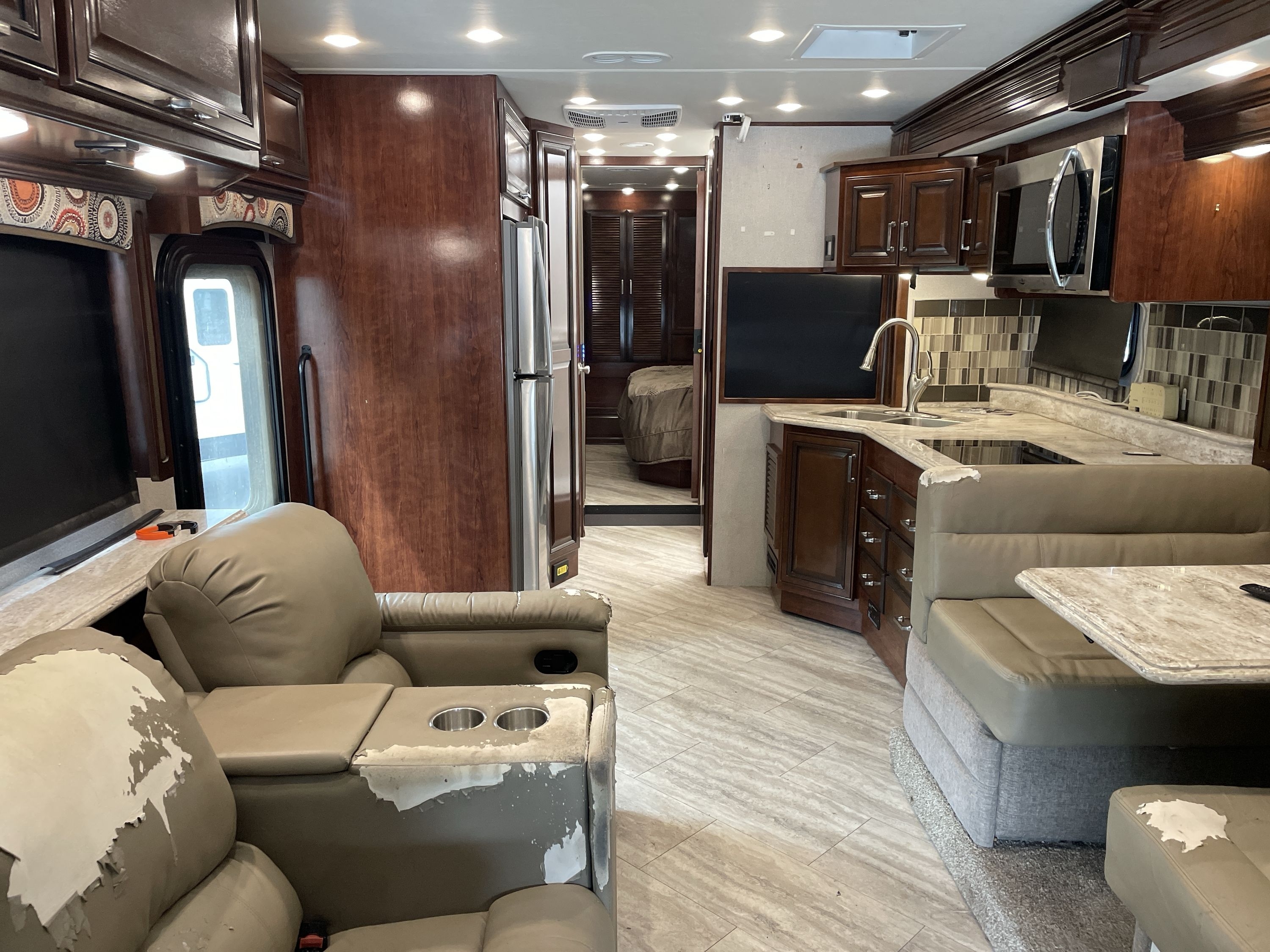 2019 Fleetwood PACE ARROW 33D in anderson CA
