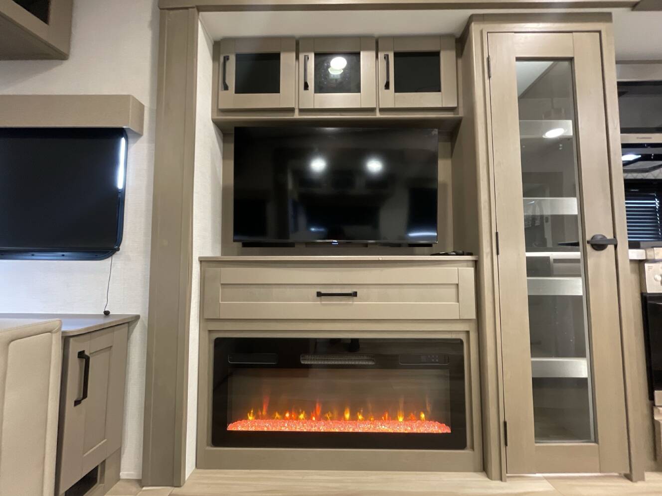 A photo of this 2025 Grand Design REFLECTION 337RLS