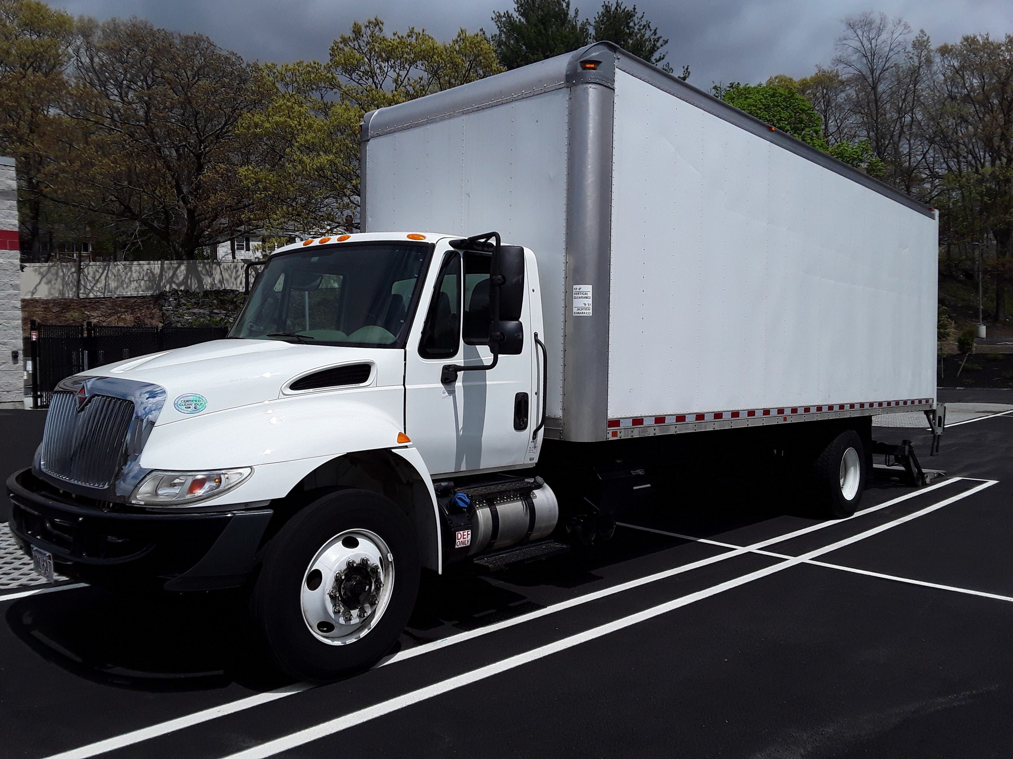 2017 INTERNATIONAL 4300 in Hartford, CT