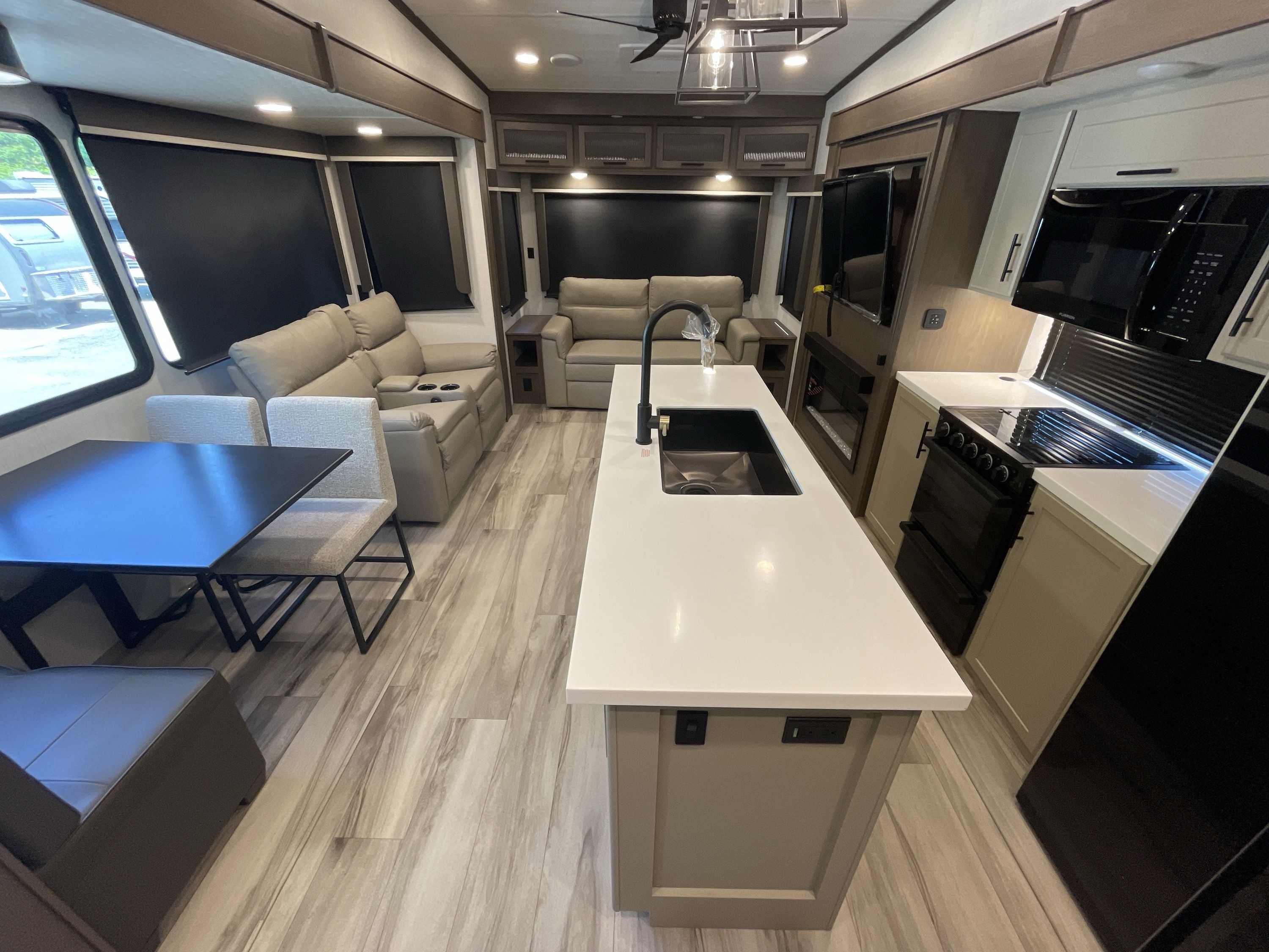 2027 Keystone COUGAR 316RLS in west boylston MA