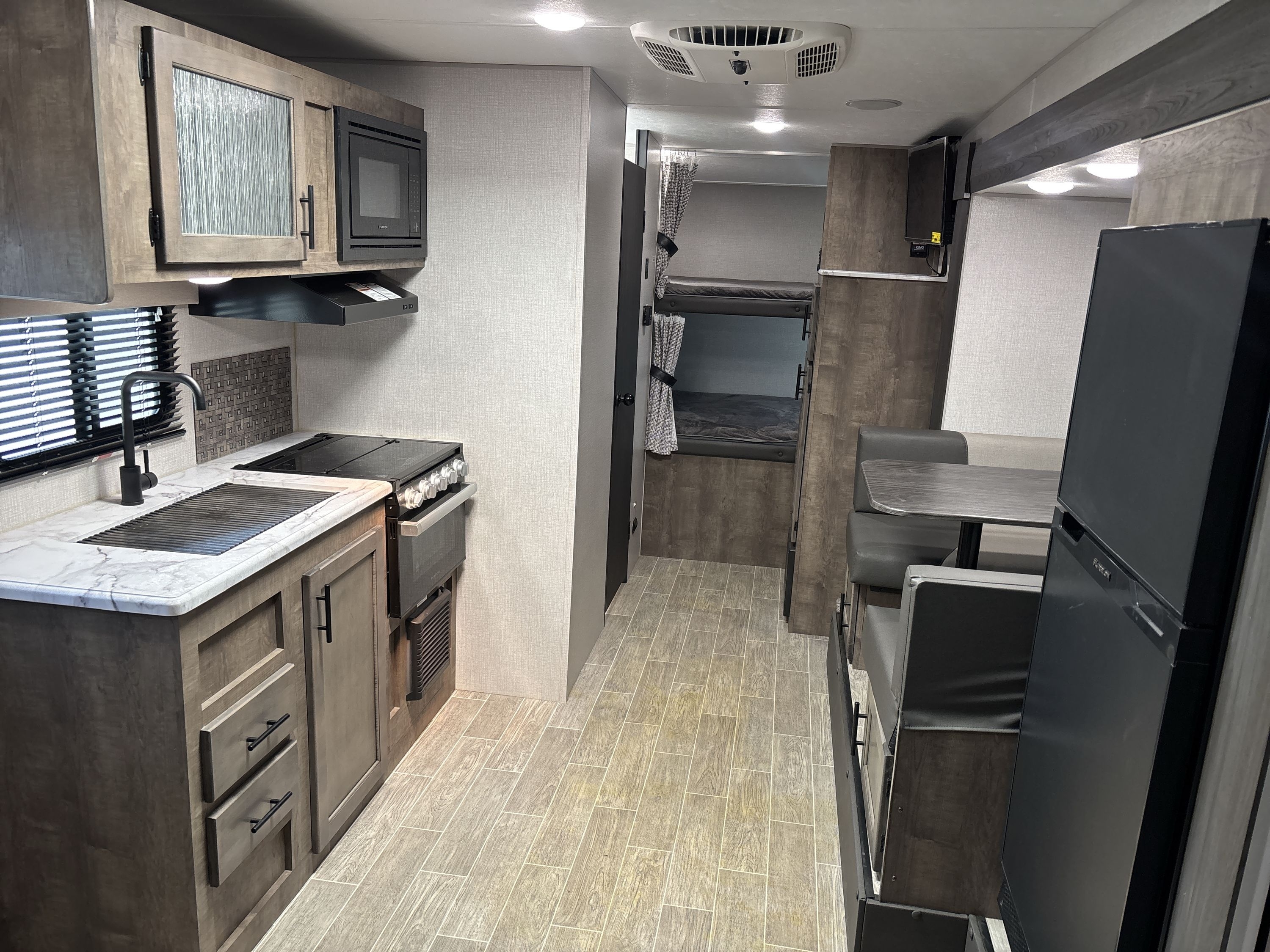 2021 Venture Rv SONIC 211VDB in council bluffs IA