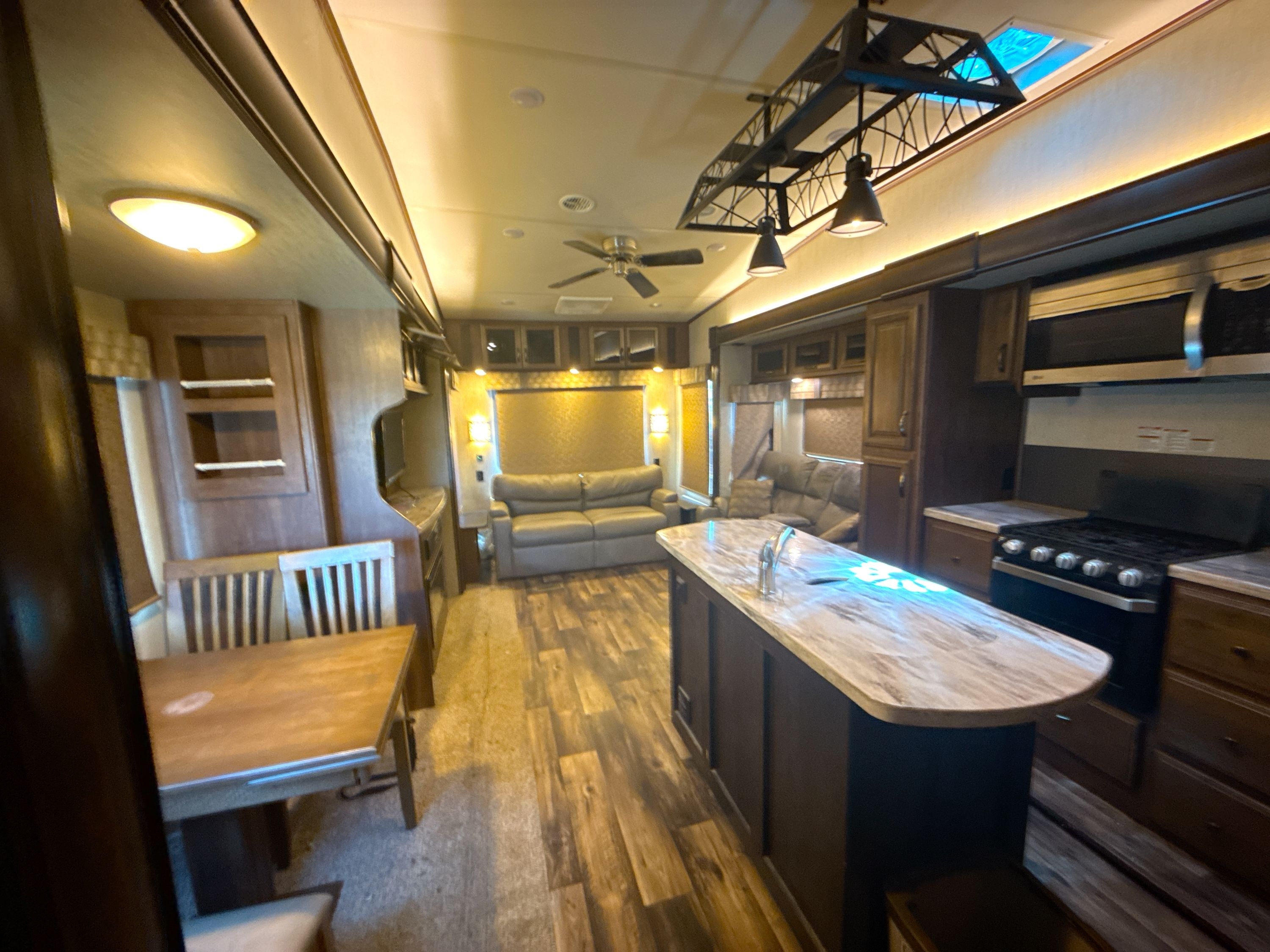 2019 Forest River SANDPIPER 378FB in calera AL