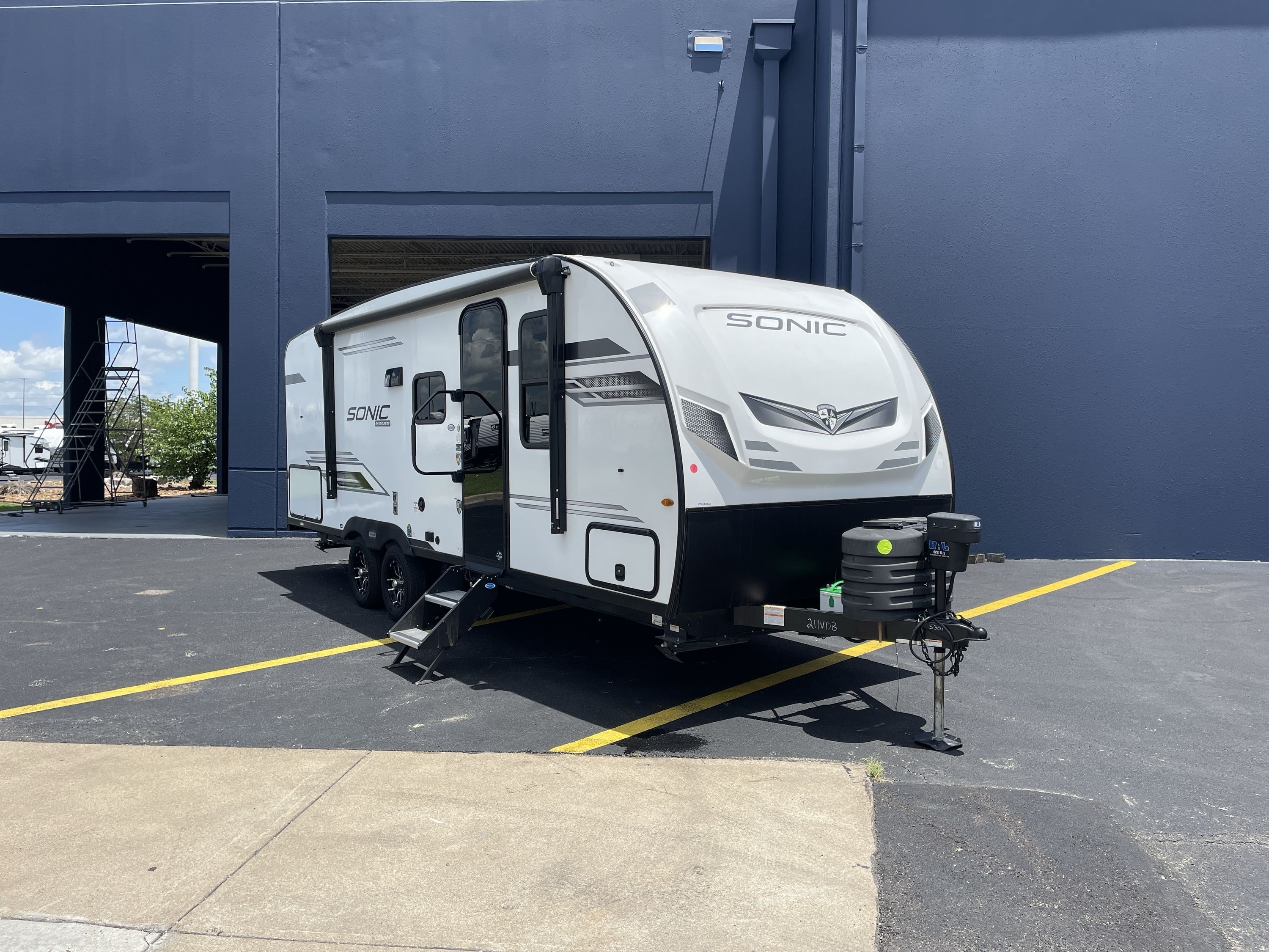 2025 Venture Rv SONIC 211VDB in katy TX