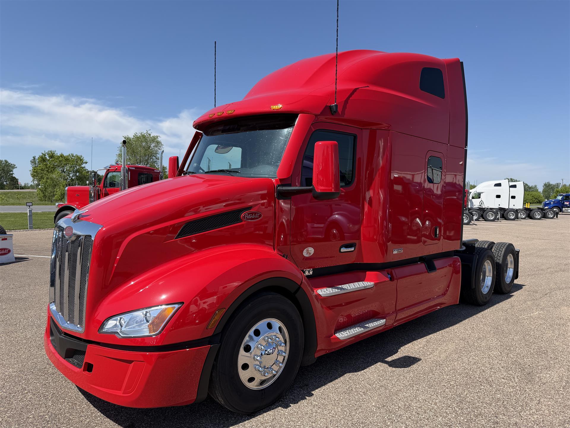2027 PETERBILT 579 in Eau Claire, WI