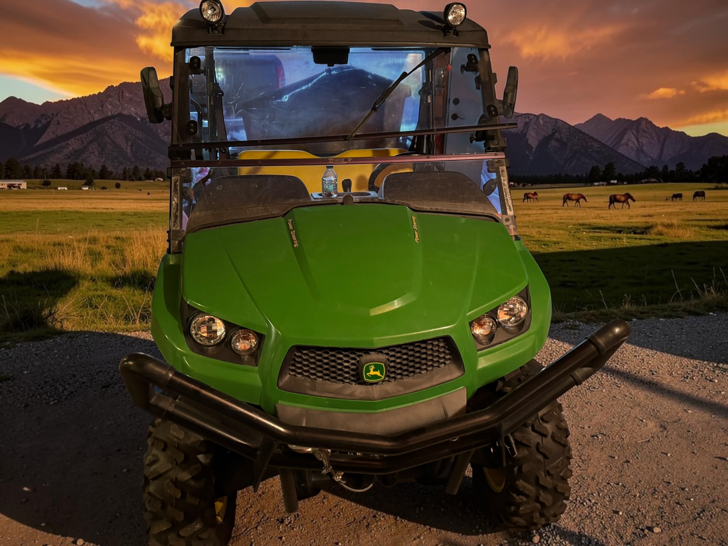2016 John Deere GATOR XUV590I BASE in white city OR