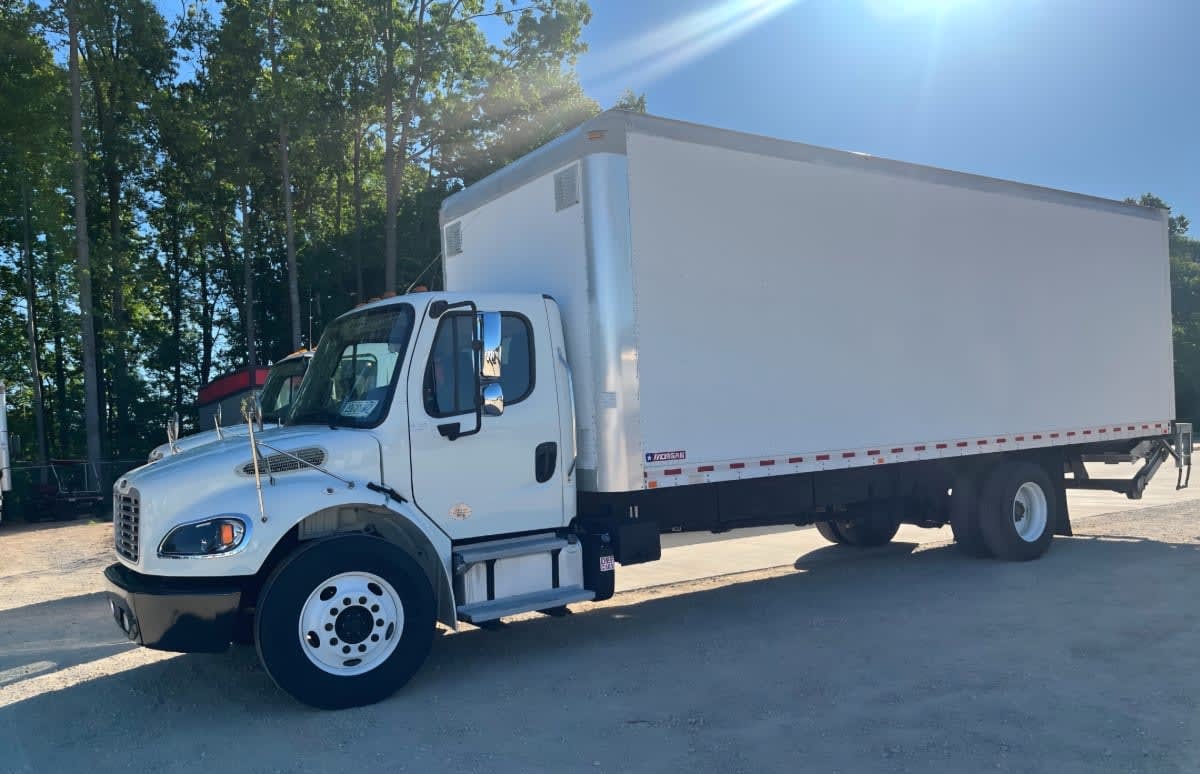 2019 FREIGHTLINER BUSINESS CLASS M2 106 in Greensboro, NC