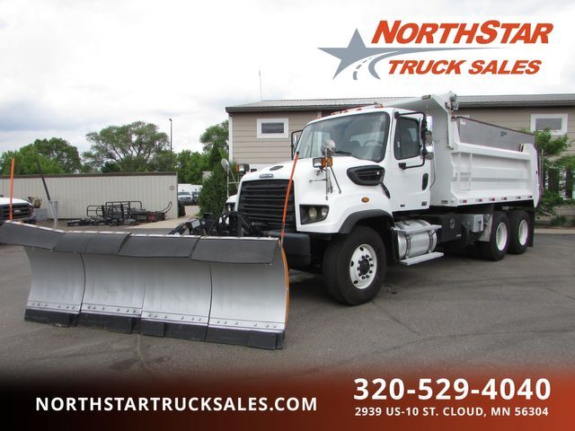 2013 Freightliner 114SD Tandem Axle 3-Way Plow, Inbox Sander in Saint Cloud, MN
