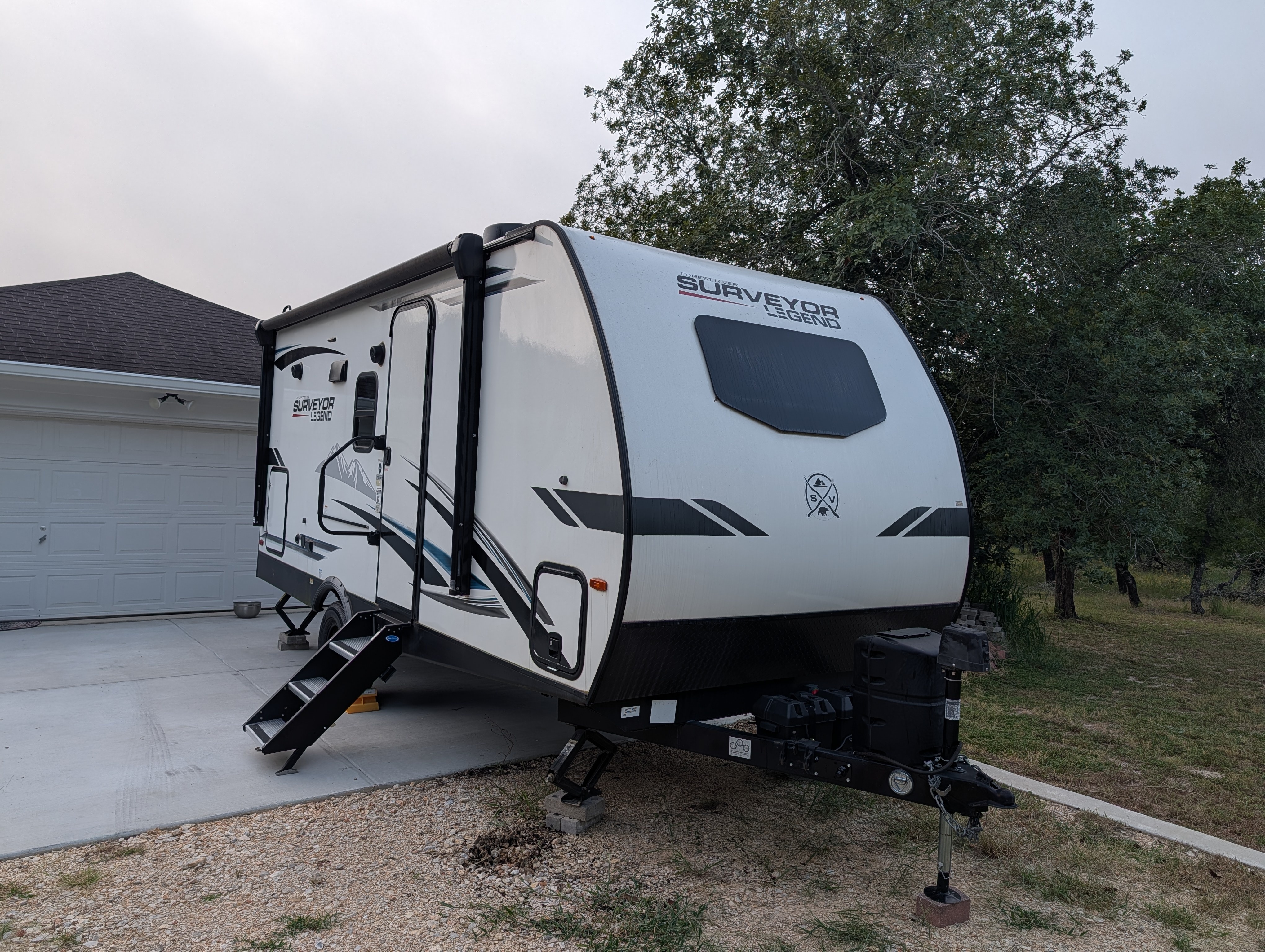 2022 Forest River SURVEYOR SVT291 in adkins TX