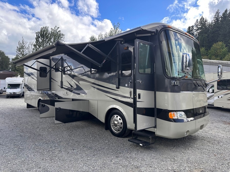 2006 Monaco Knight 40DFD Class A Diesel Motorhome - Diesel Pusher RV