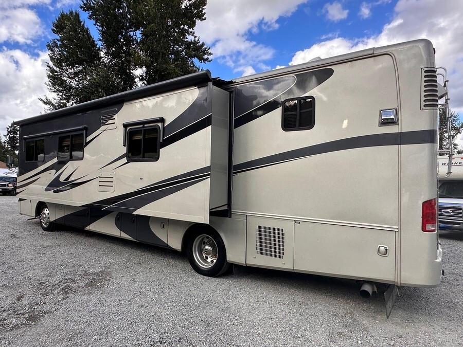 2006 Monaco Knight 40DFD in lakeland FL