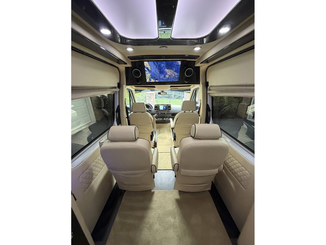 A photo of this 2019 Ultimate Toys PRESIDENTIAL