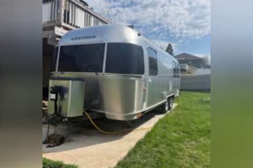 2009 Airstream INTERNATIONAL SIGNATURE 25FB in red wing MN