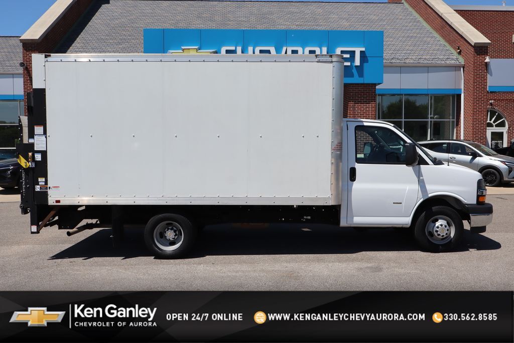 2022 CHEVROLET Express 3500 in Aurora, OH