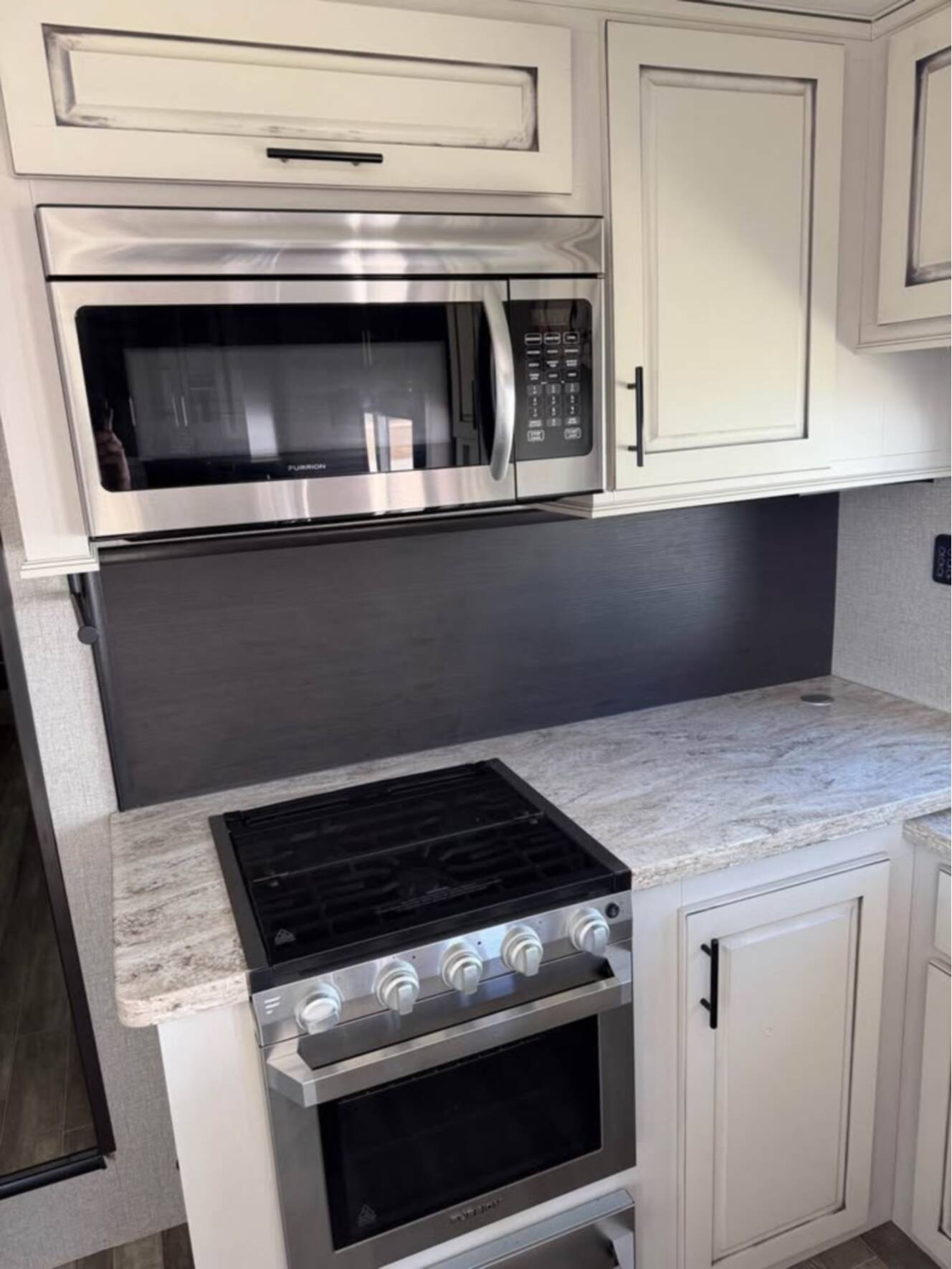 A photo of this 2020 Jayco SEISMIC 4113