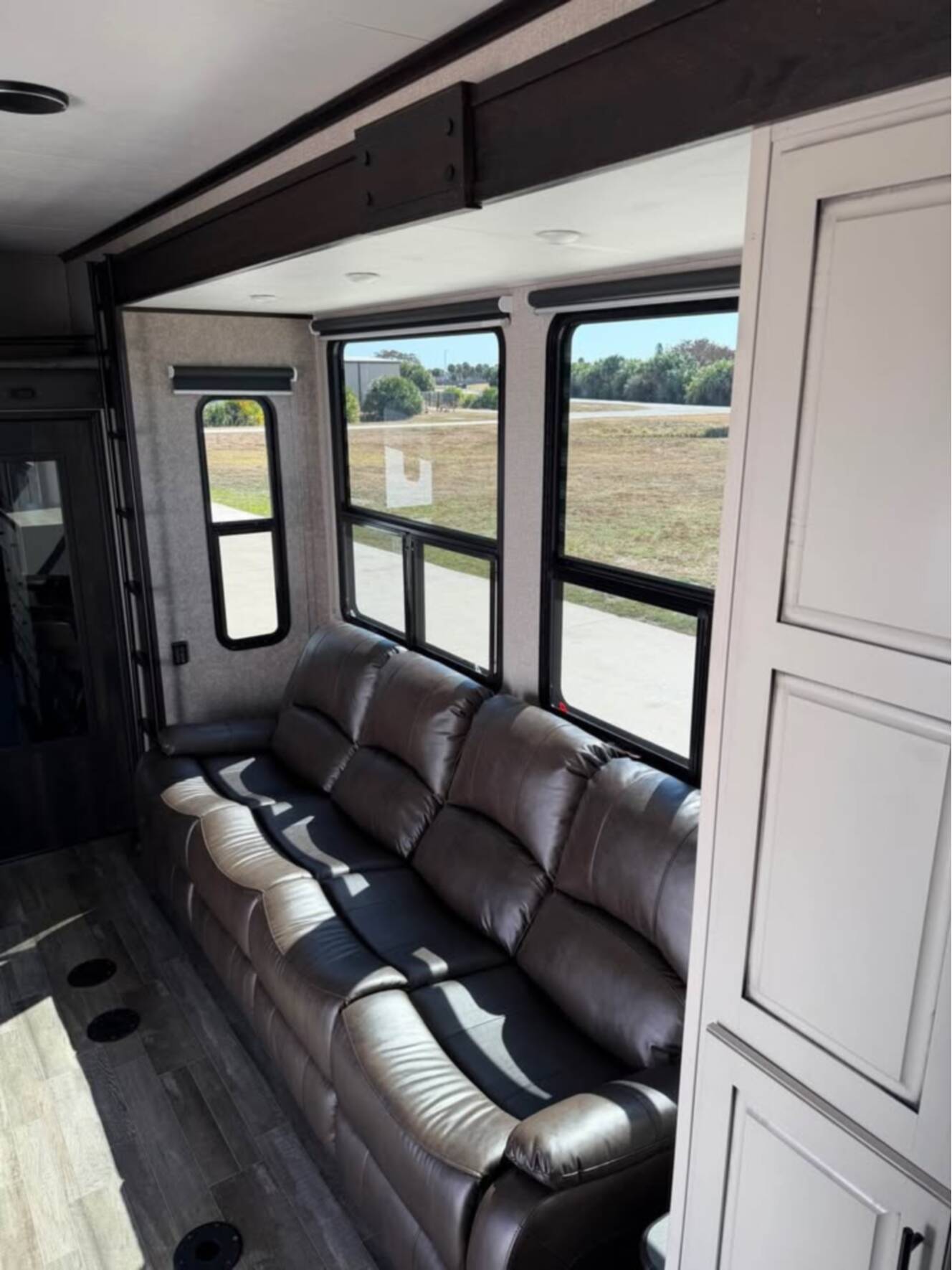A photo of this 2020 Jayco SEISMIC 4113