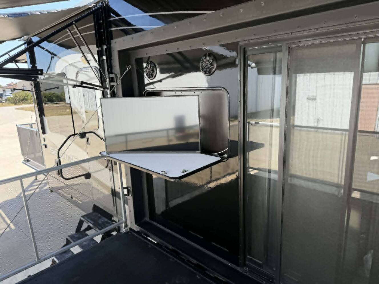 A photo of this 2020 Jayco SEISMIC 4113