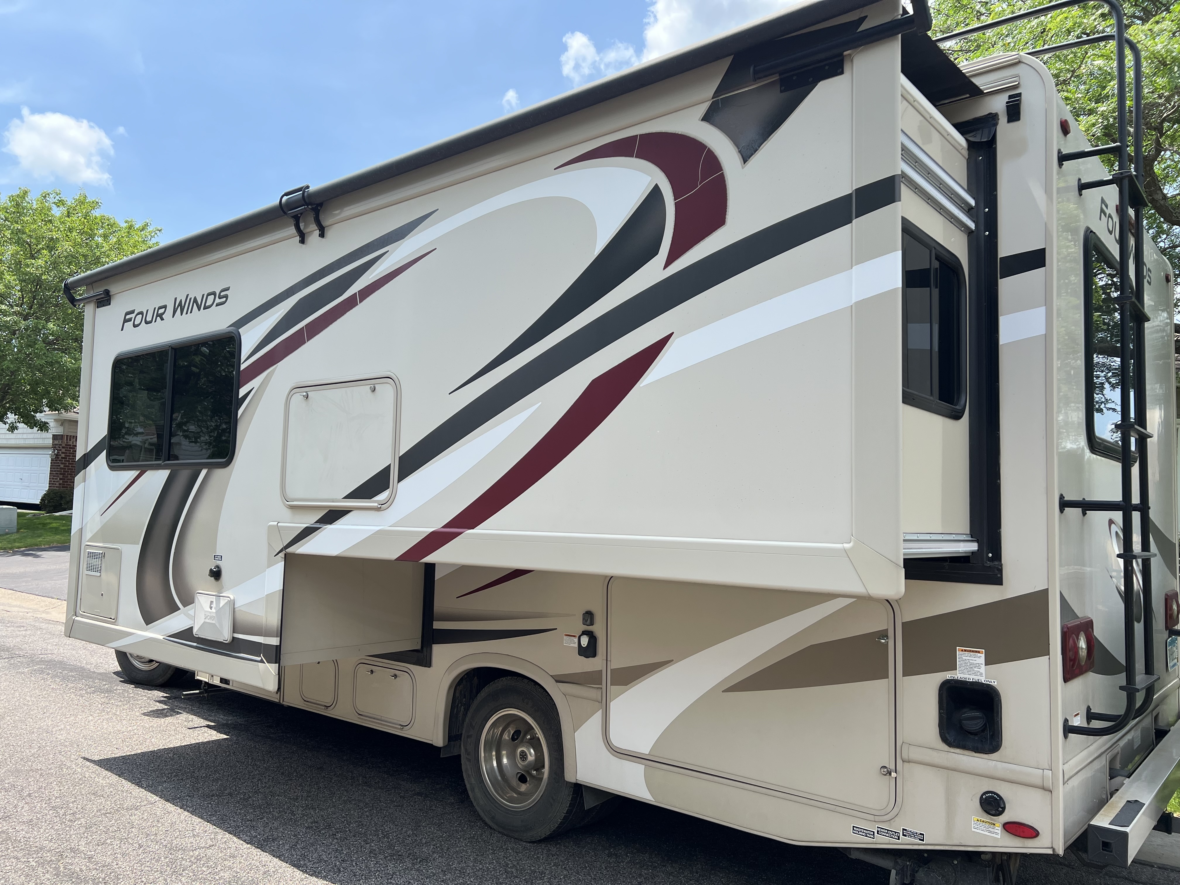 2019 Thor Motor Coach FOUR WINDS 24F RV