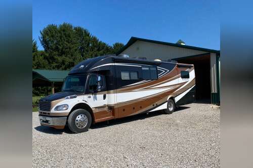 2011 Jayco EMBARK TB390 in scipio IN