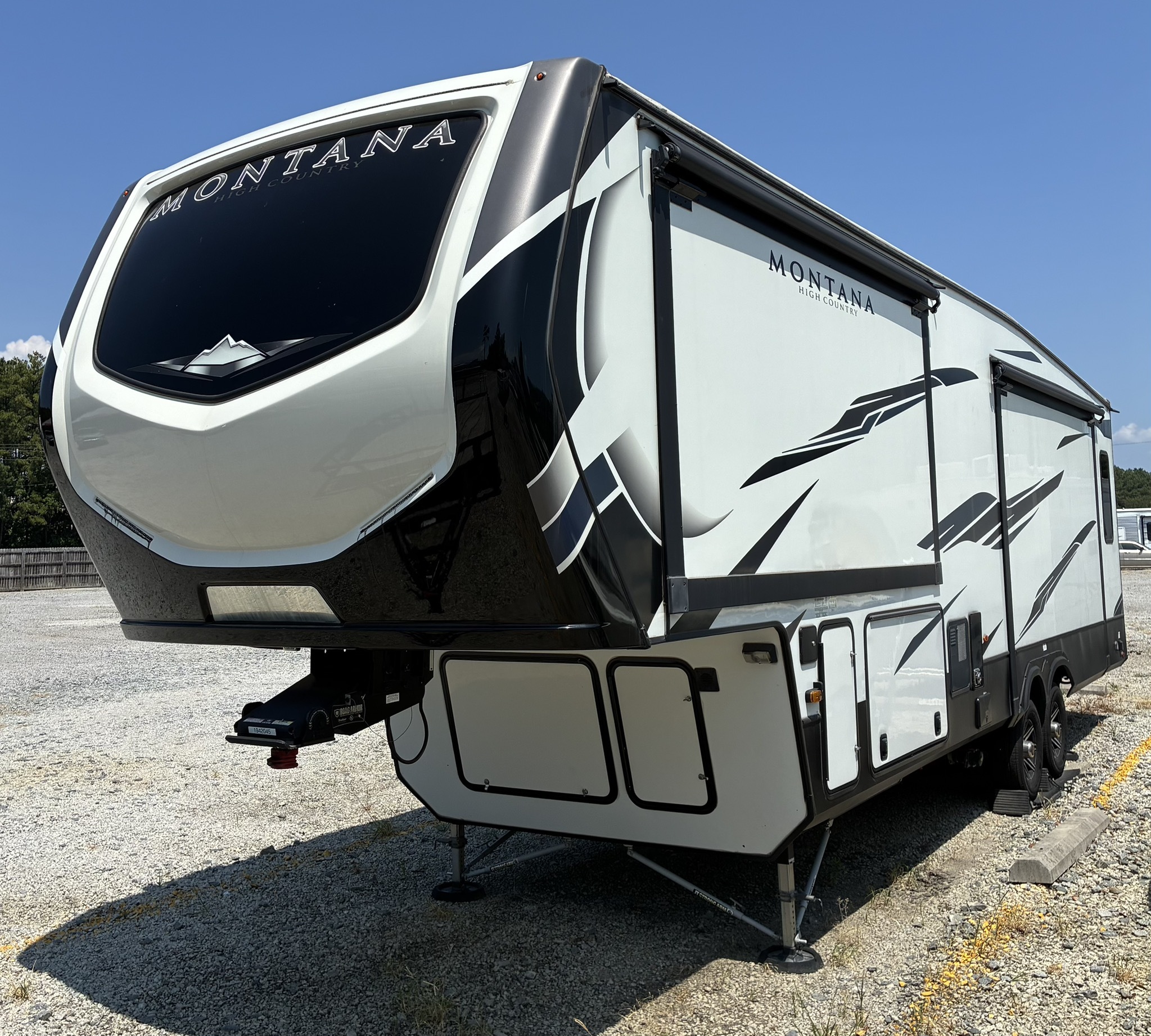 2021 Keystone MONTANA HIGH COUNTRY 295RL RV