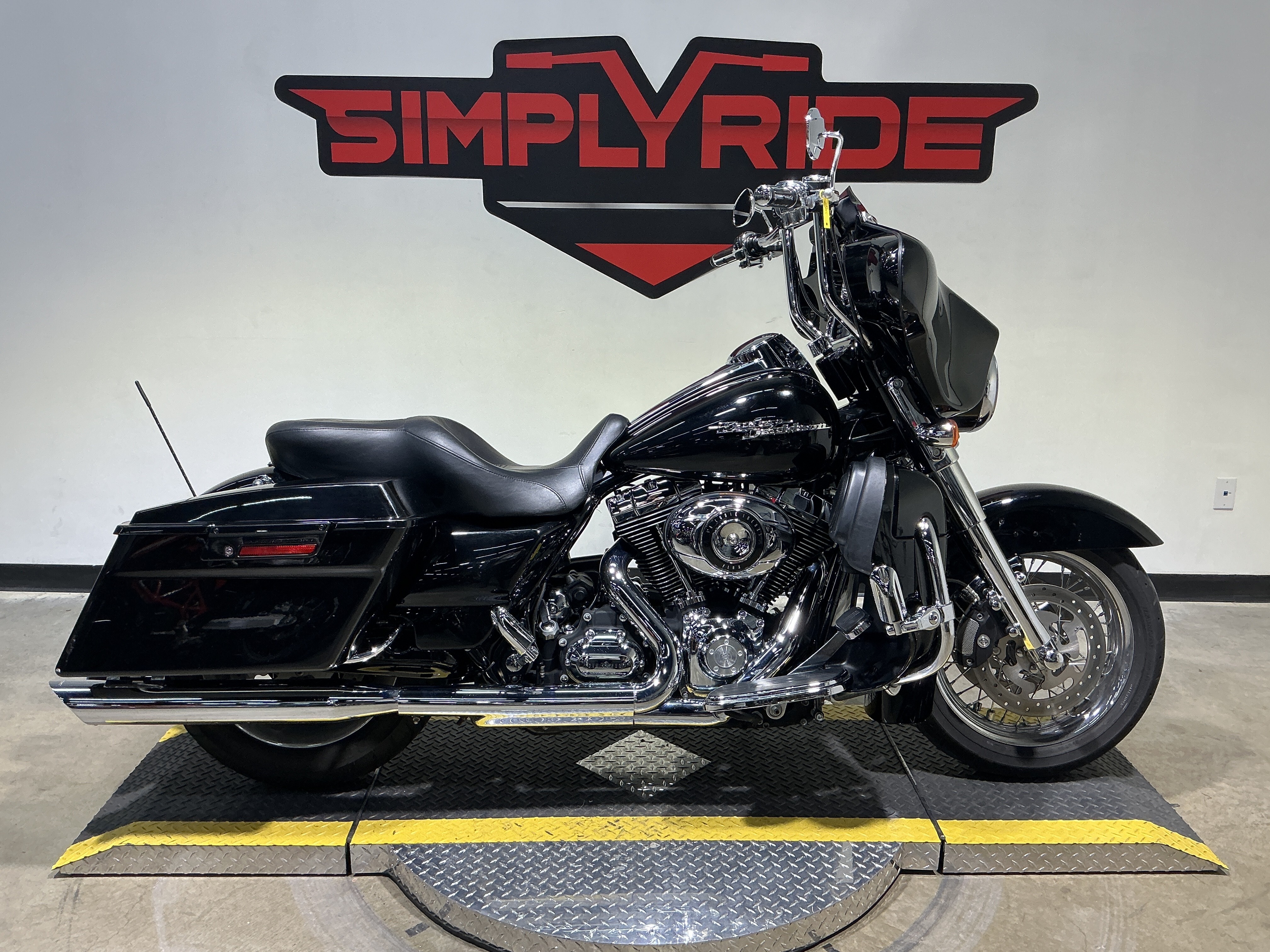 2009 Harley-Davidson Street Glide® in Eden Prairie, MN