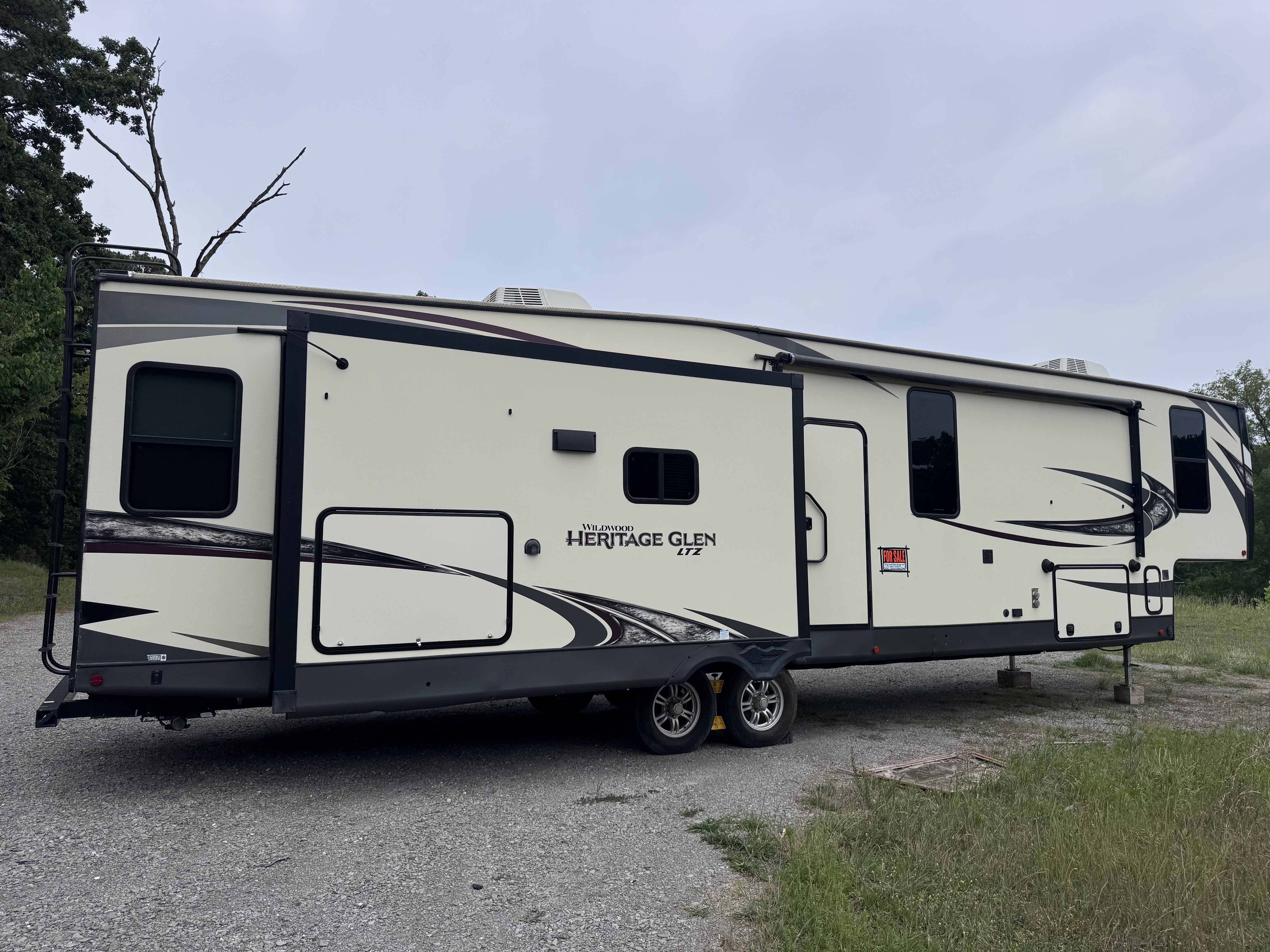 2020 Forest River WILDWOOD HERITAGE GLEN 370BL RV