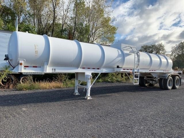 2007 JACK COUNTY TANK NON-CODE / 5200G / REAR UNLOAD in Gary, IN