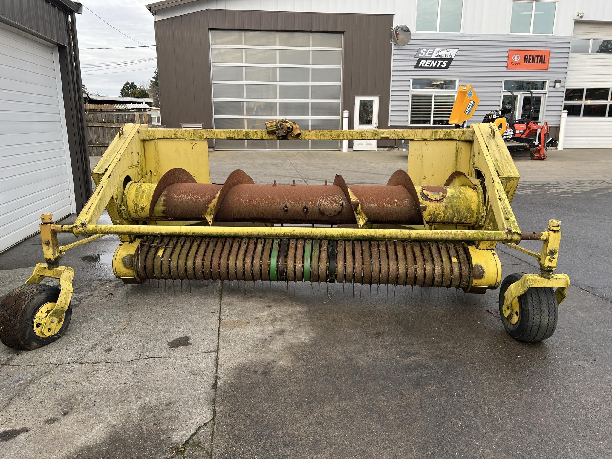 1998 JOHN DEERE 630A in Lynden, WA