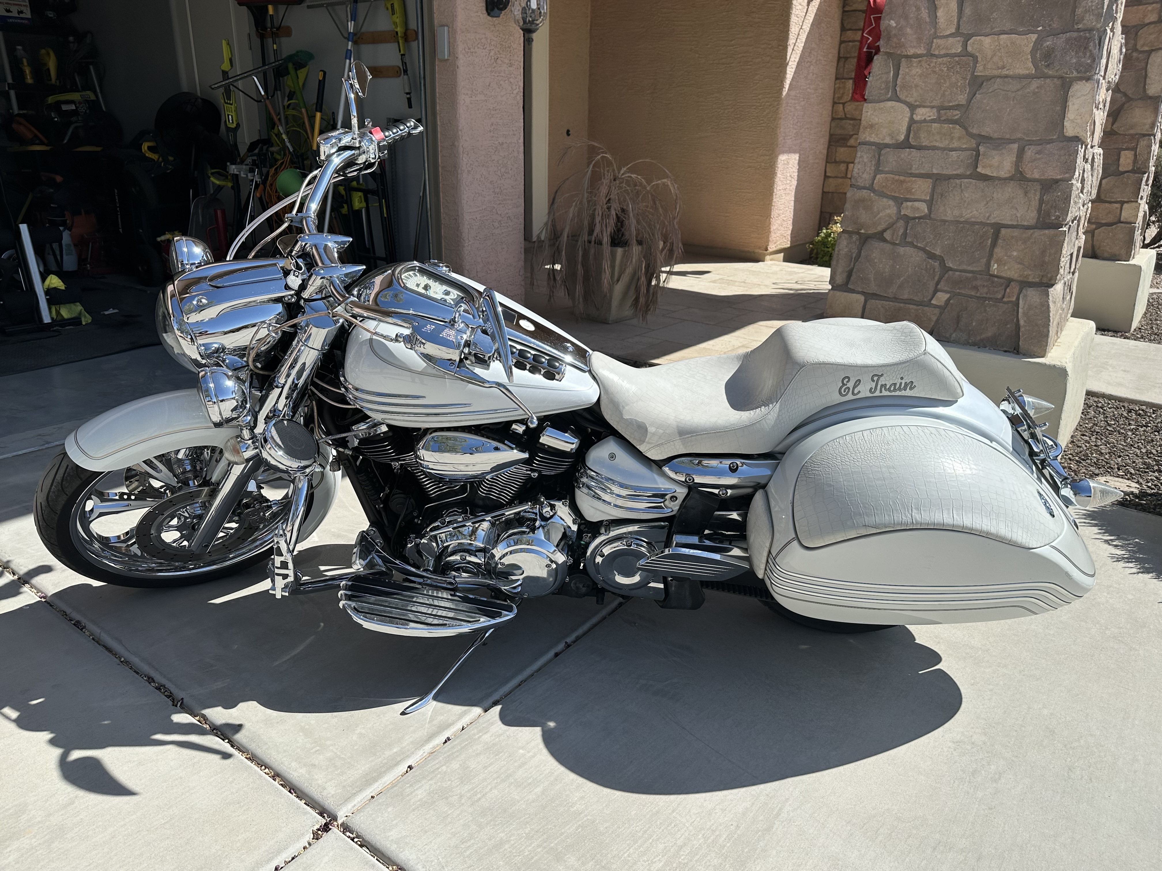 2006 Yamaha ROADLINER 1900 1900 in Eloy, AZ