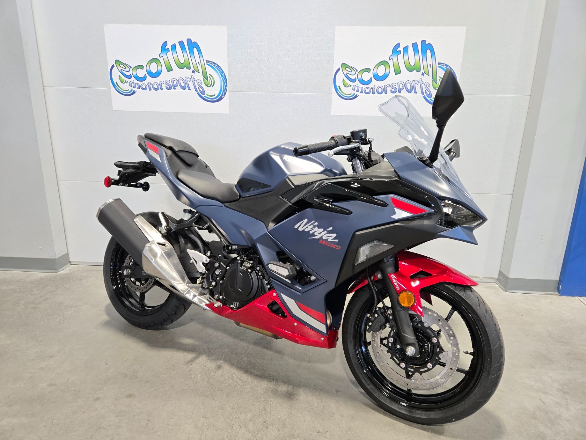 2026 Kawasaki Ninja® 500 SE ABS SE ABS in Forest Lake, MN