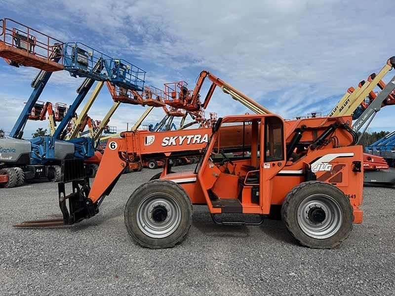 2012 SKY TRAK 6042 in East Bethany, NY