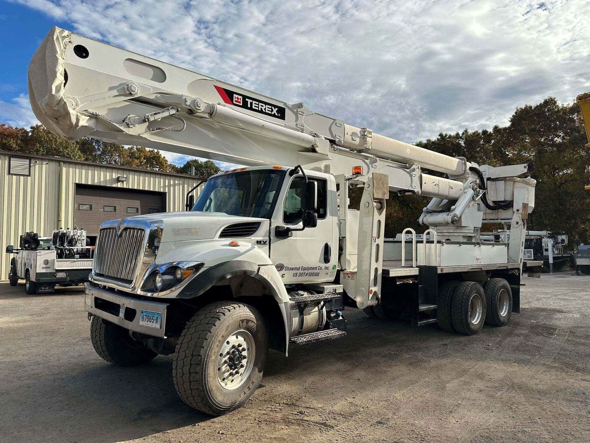 2020 TEREX TM100 in Manchester, CT
