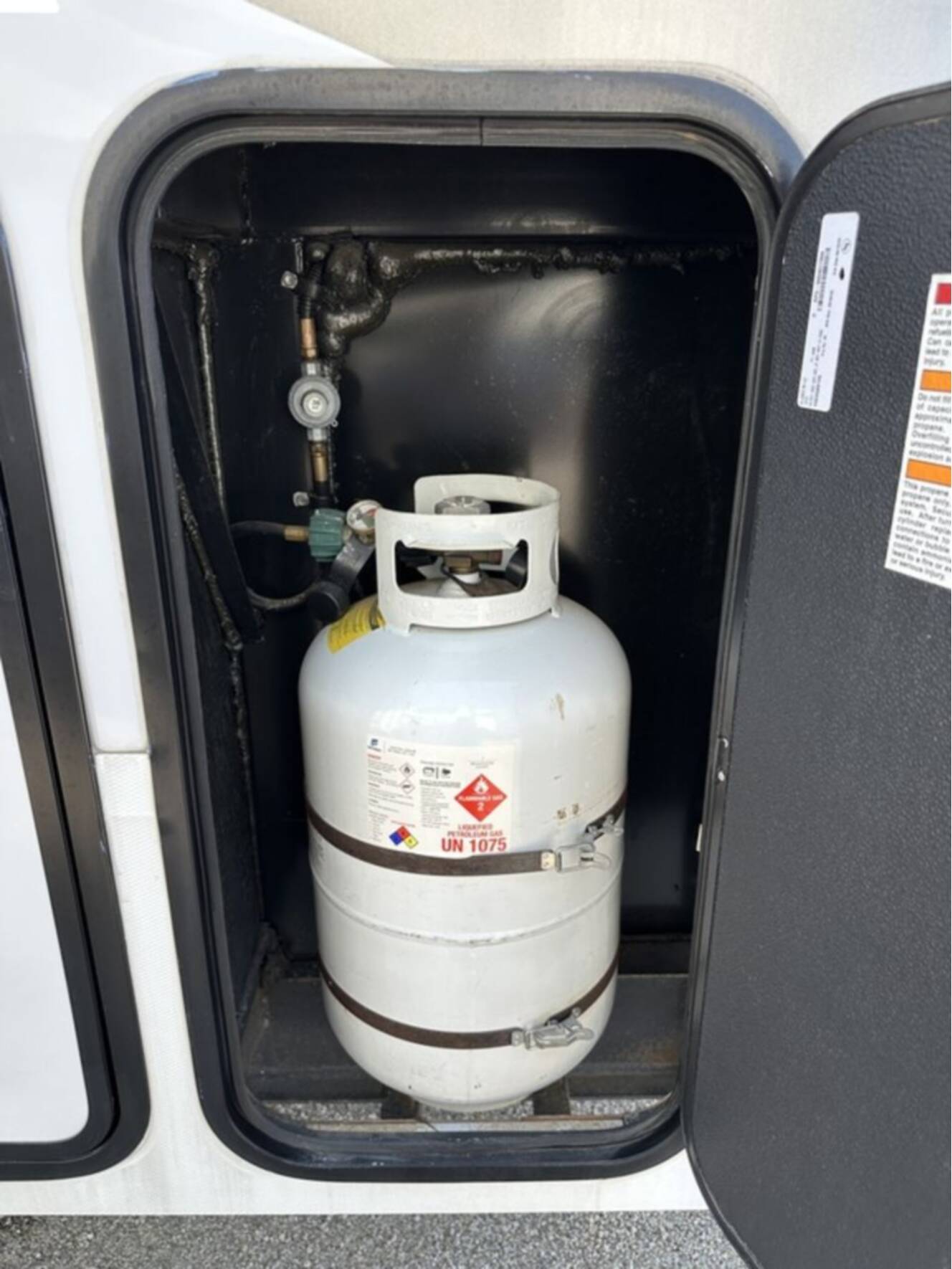A photo of this 2021 Alliance Rv Paradigm 310RL